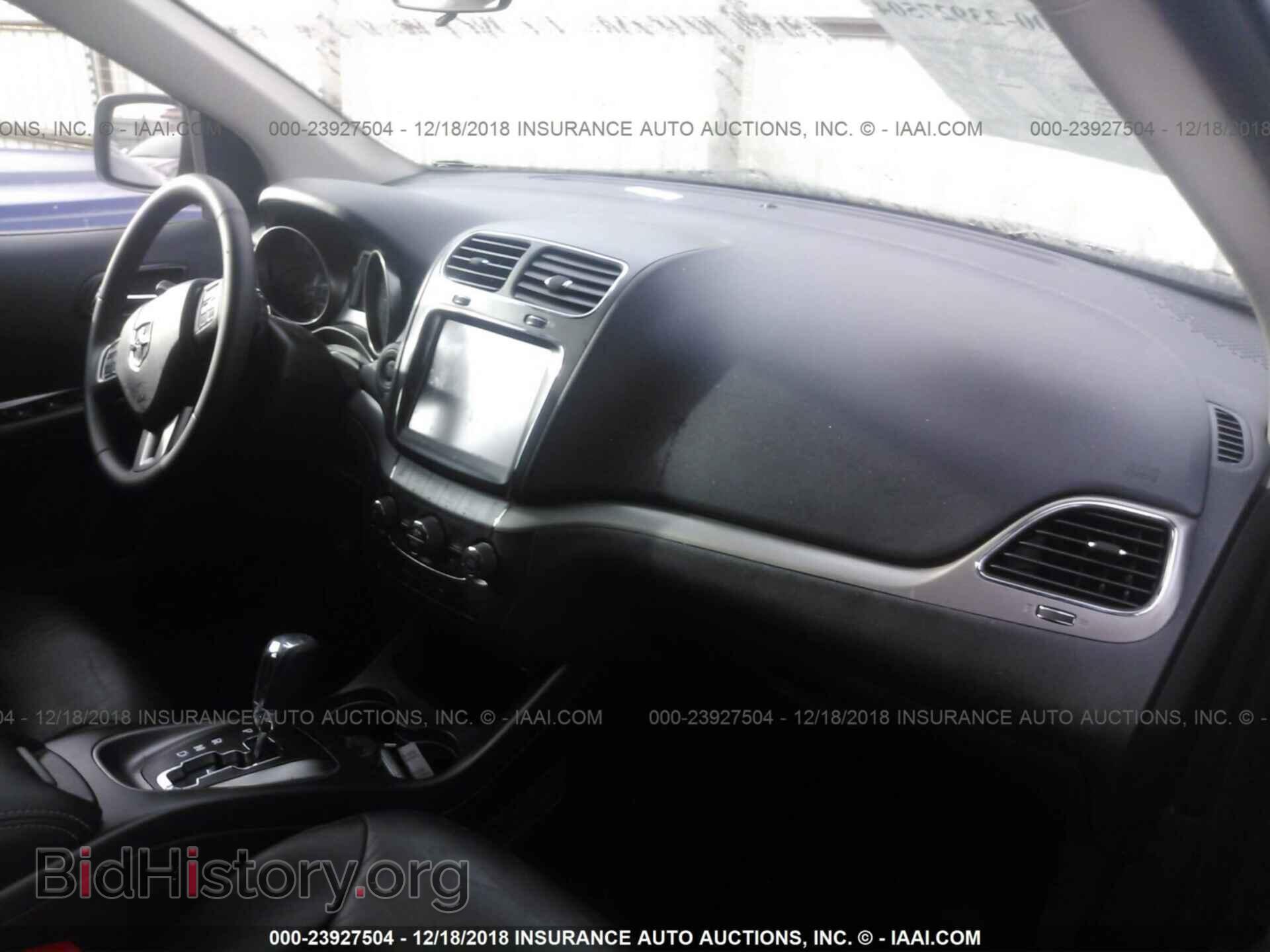 2018 Dodge Journey - VIN: 3C4PDCGG4JT379225 - Photo 5