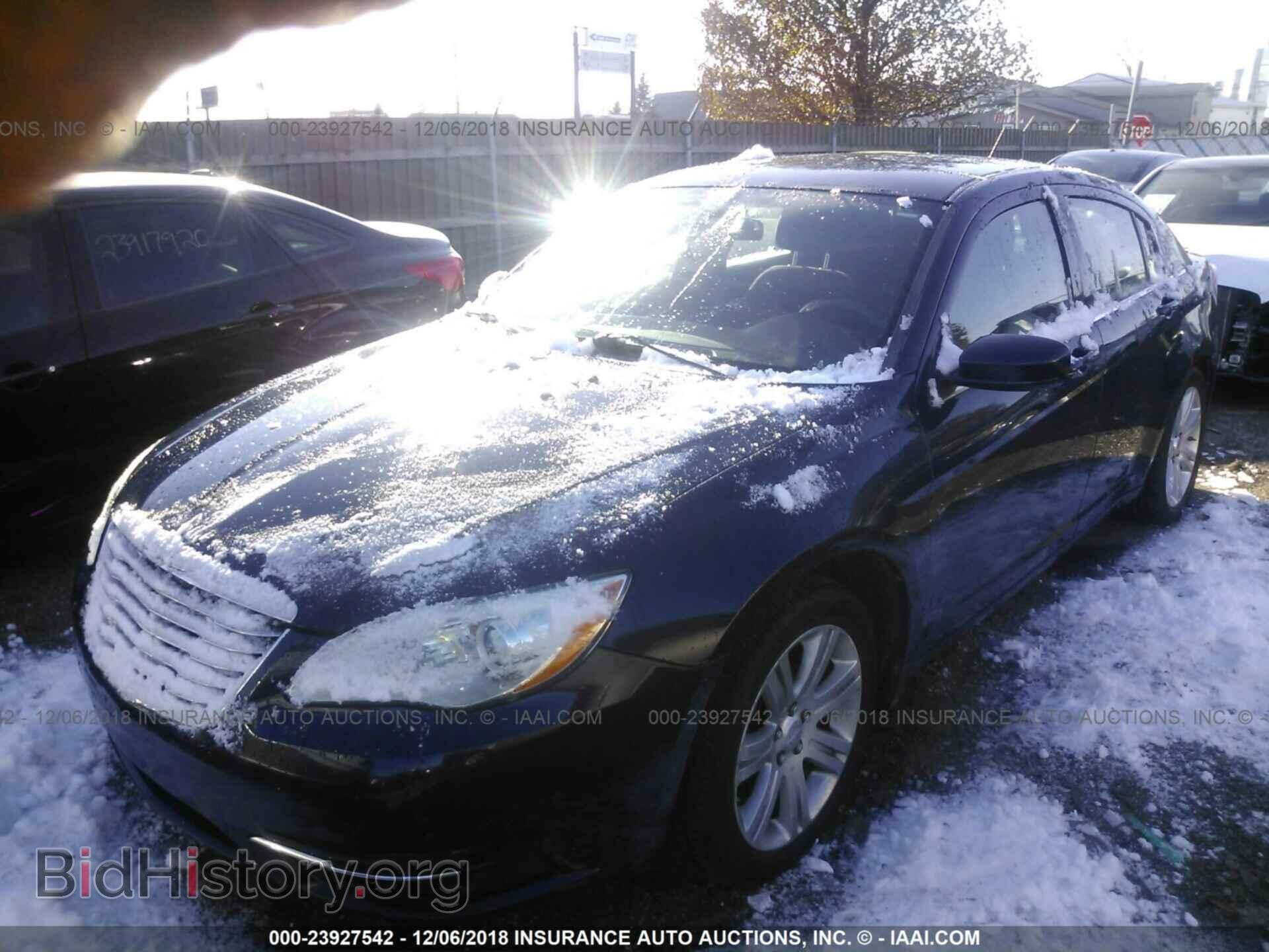 2013 CHRYSLER 200 - VIN: 1C3CCBAB4DN704750 - Photo 2