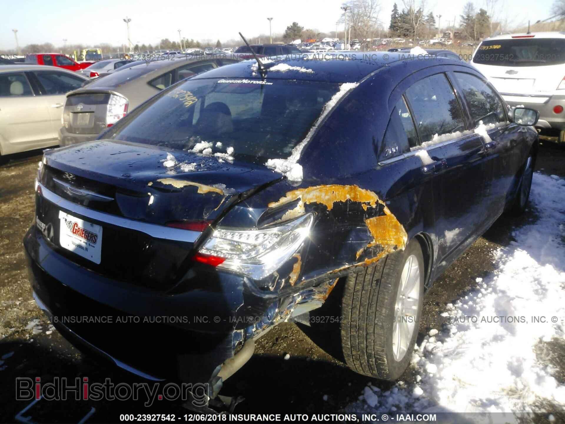 2013 CHRYSLER 200 - VIN: 1C3CCBAB4DN704750 - Photo 4
