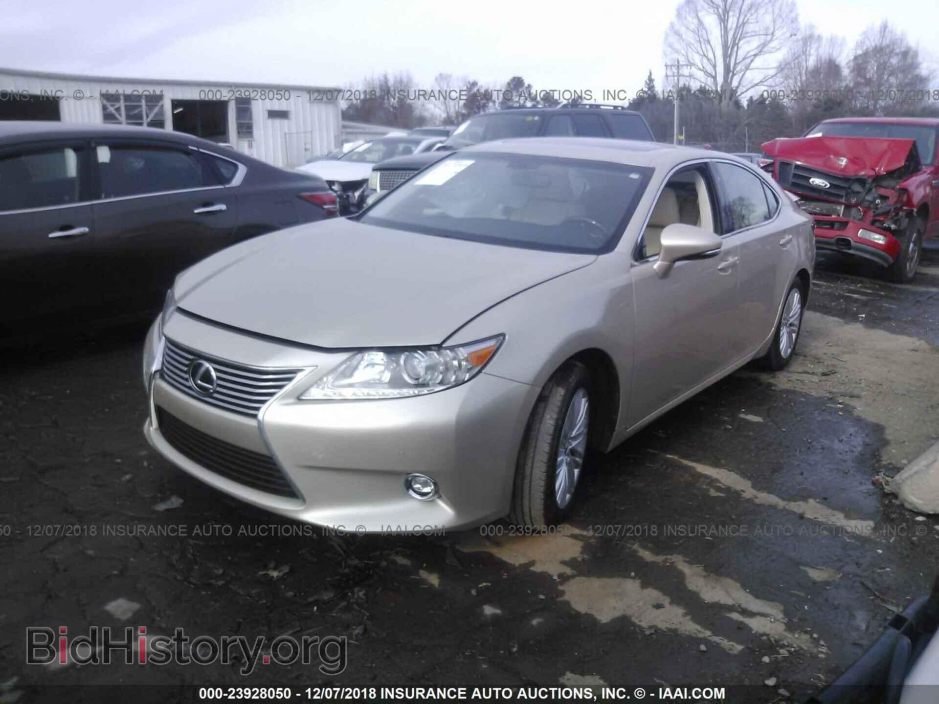 2014 LEXUS ES - VIN: JTHBK1GG4E2140106 - Photo 2