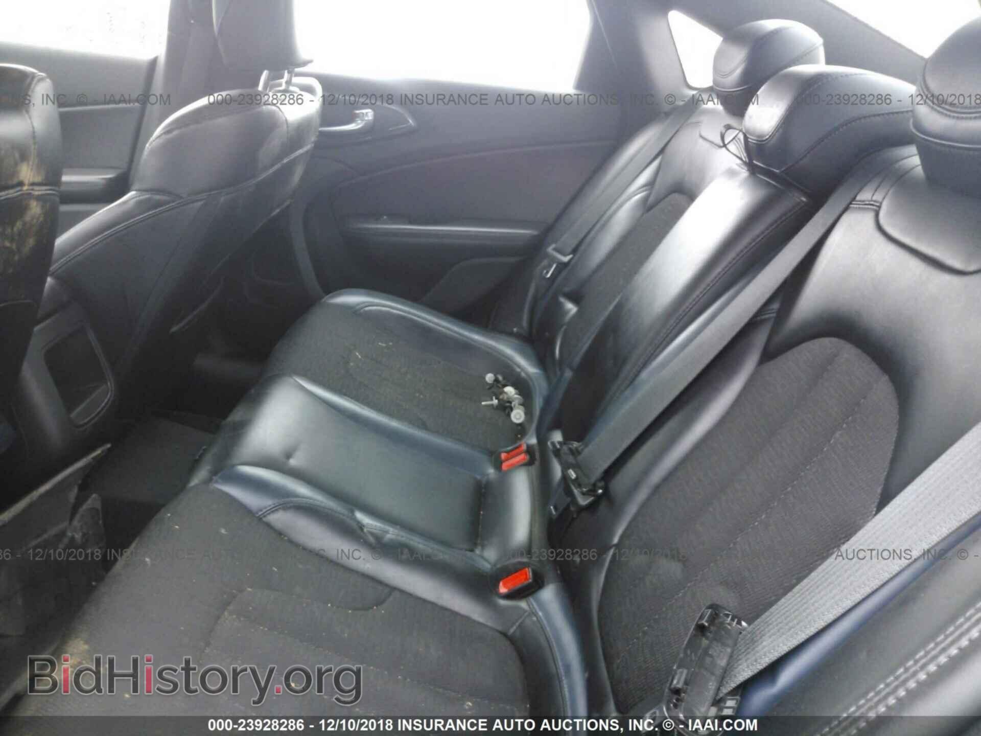 2015 CHRYSLER 200 - VIN: 1C3CCCBBXFN598778 - Photo 8