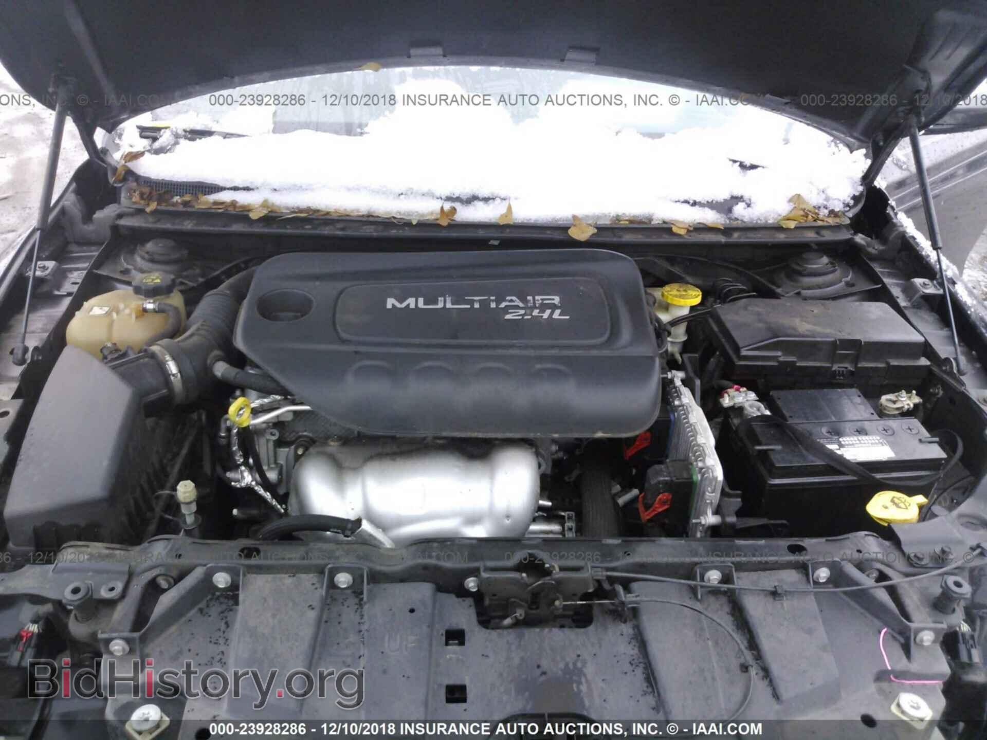 2015 CHRYSLER 200 - VIN: 1C3CCCBBXFN598778 - Photo 10