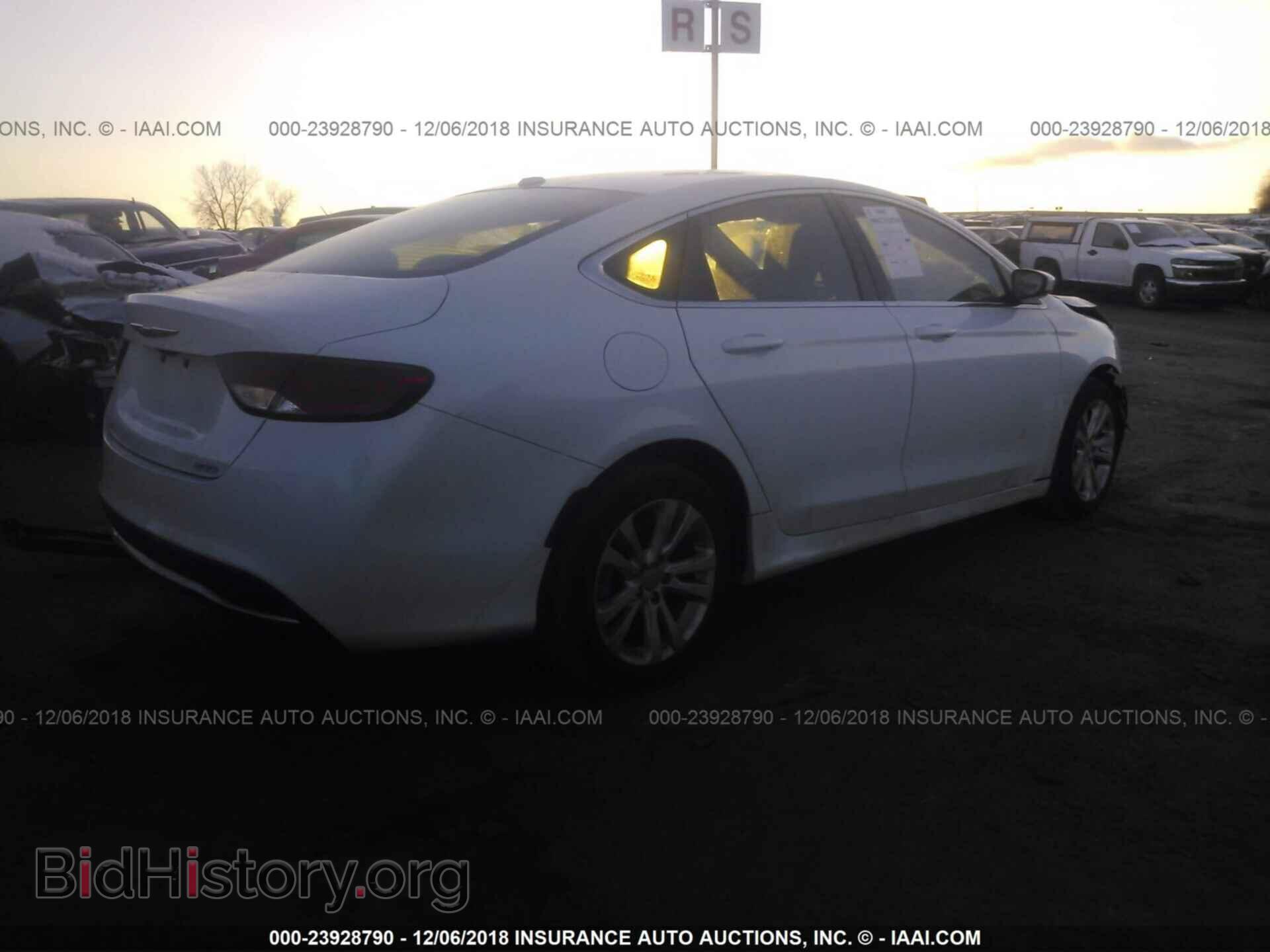2015 CHRYSLER 200 - VIN: 1C3CCCAB2FN734502 - Фото 4
