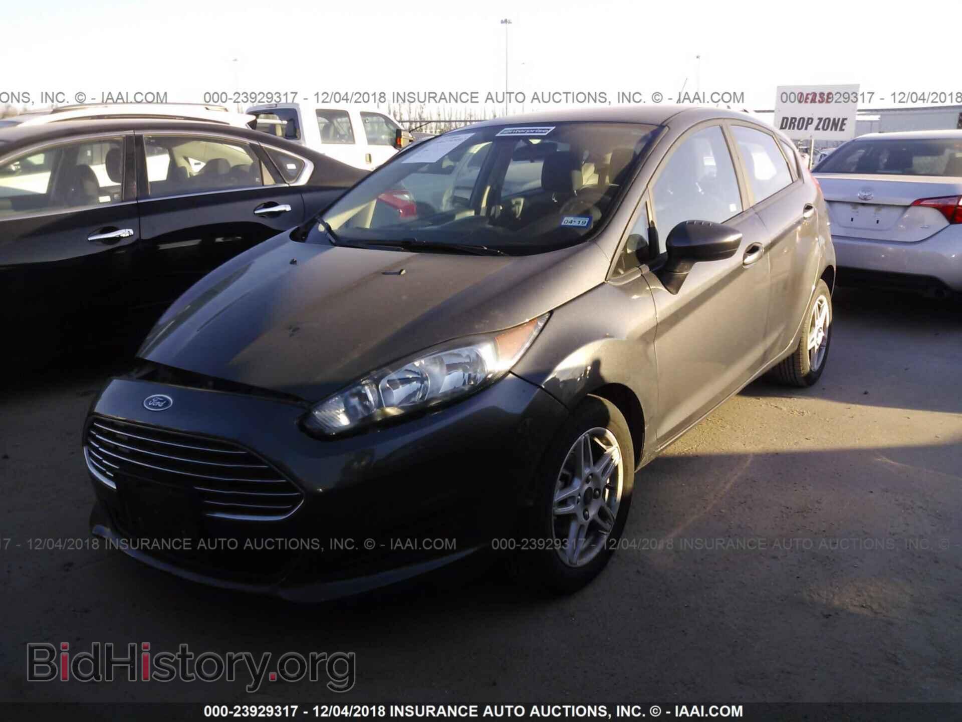 2017 Ford Fiesta - VIN: 3FADP4EJ9HM130735 - Photo 2
