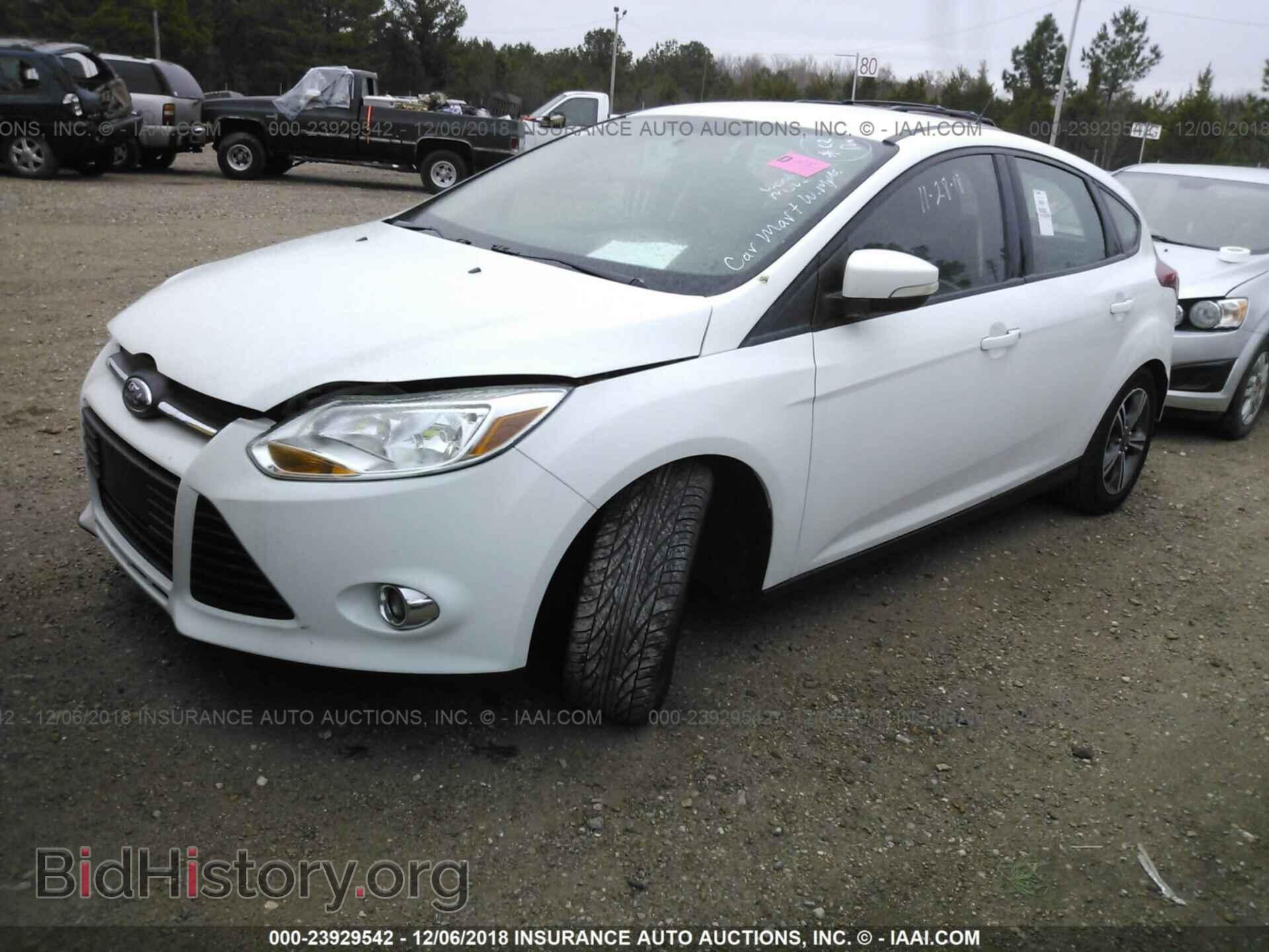 2014 Ford Focus - VIN: 1FADP3K26EL168850 - Фото 2