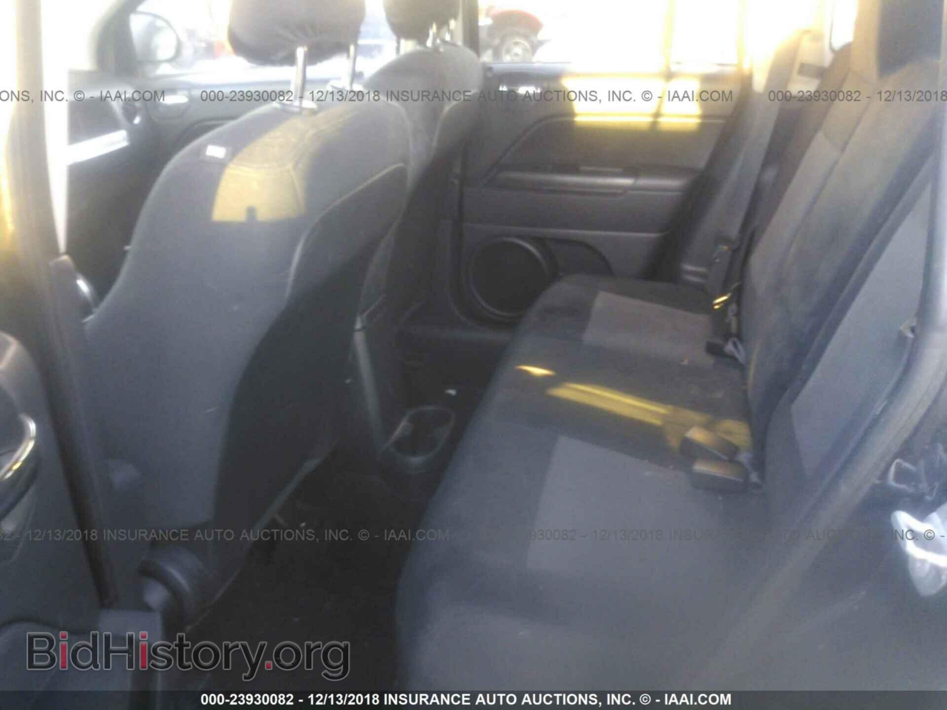 2014 JEEP COMPASS - VIN: 1C4NJDBBXED841218 - Photo 8