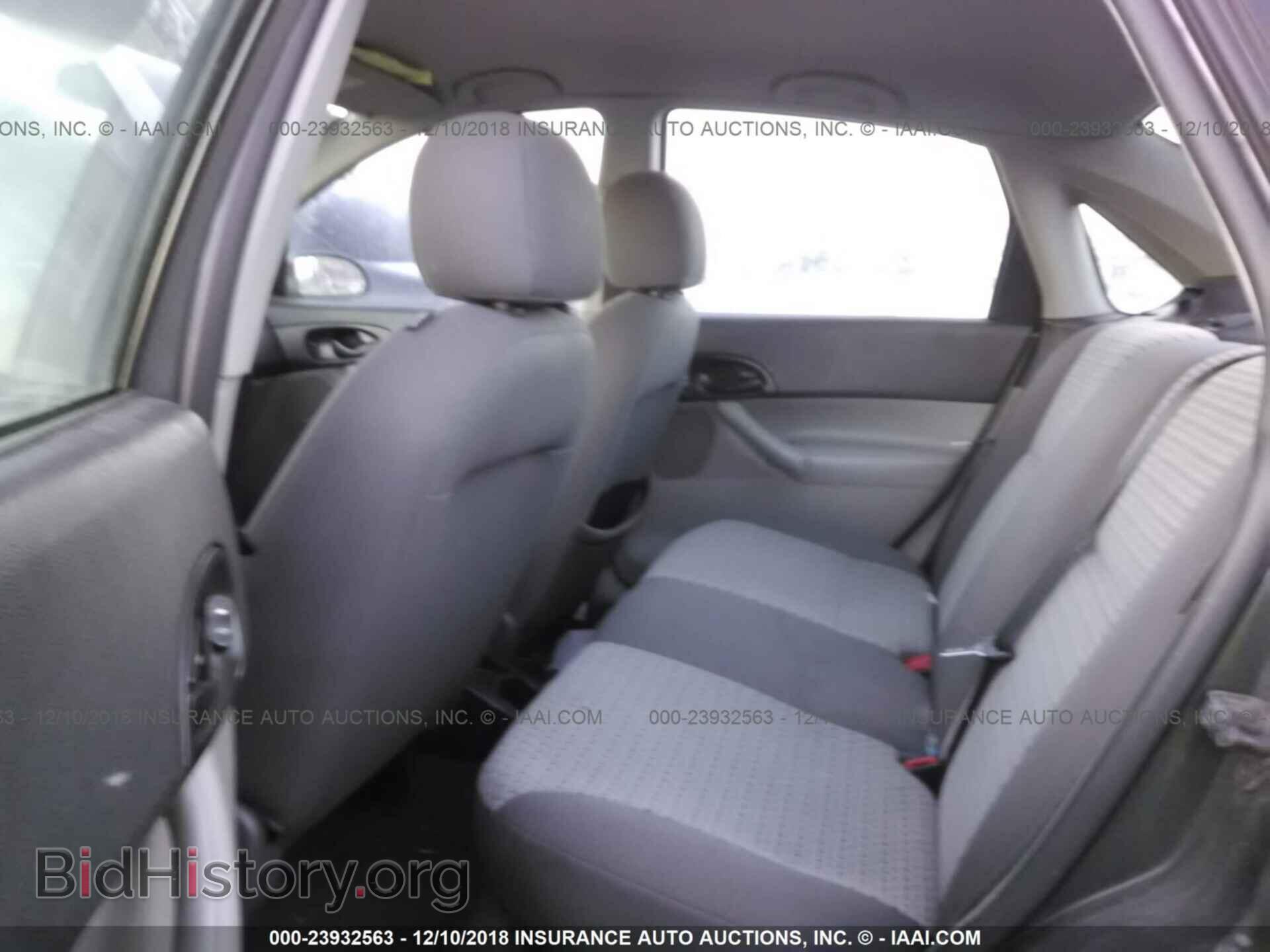 2007 FORD FOCUS - VIN: 1FAHP34N47W134836 - Фото 8
