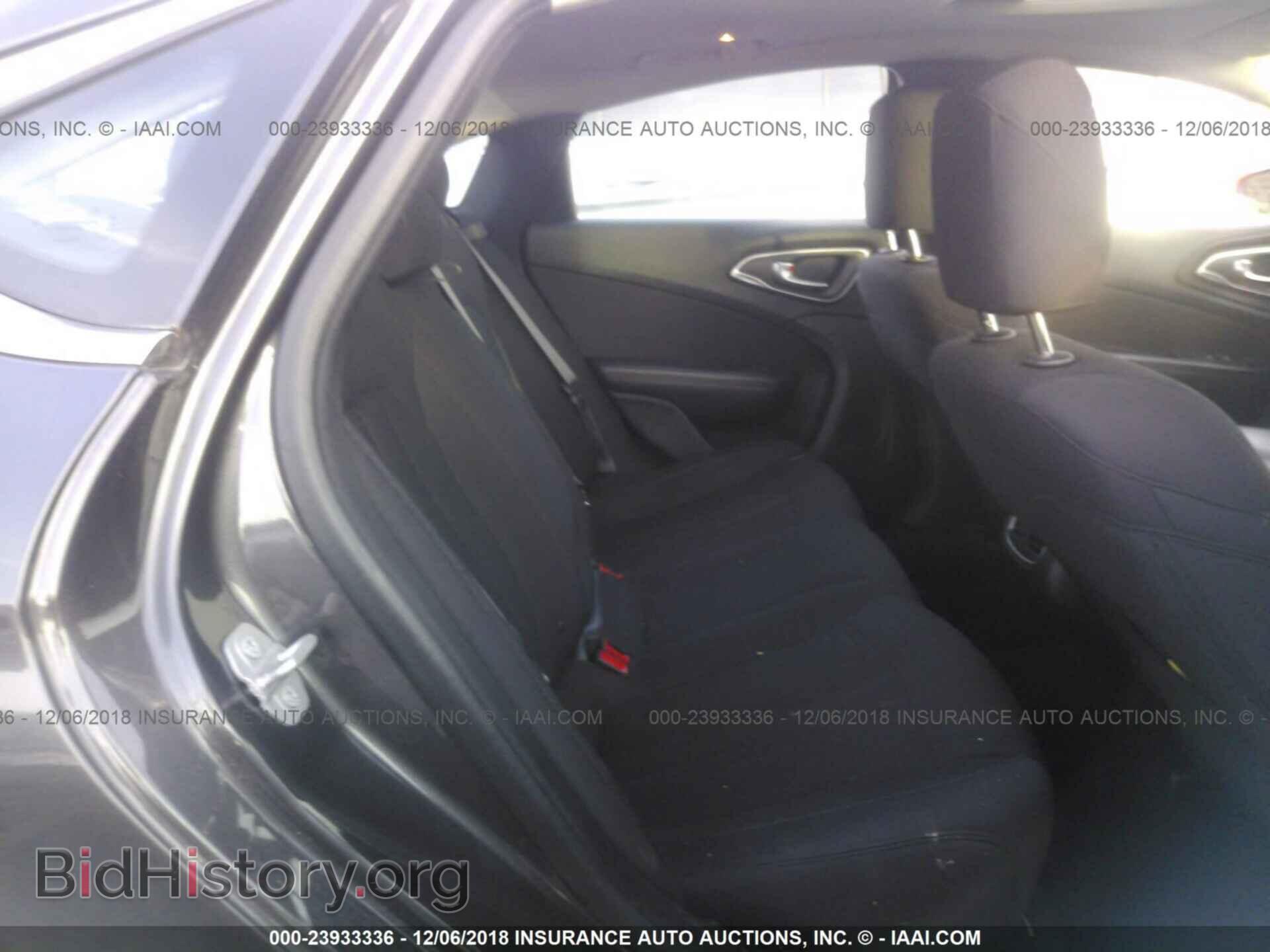 2015 CHRYSLER 200 - VIN: 1C3CCCAB3FN537970 - Photo 8