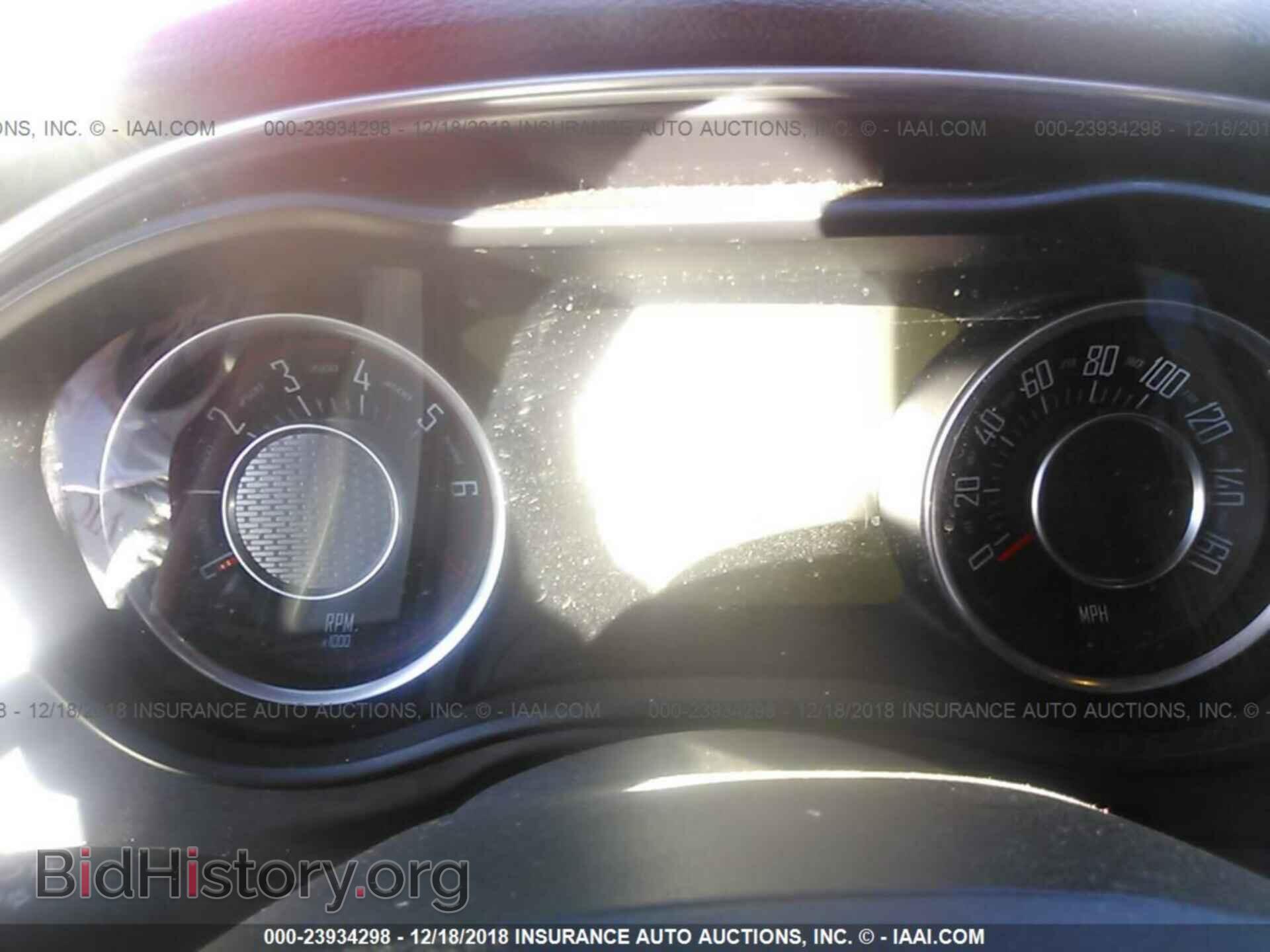 2015 Dodge Challenger - VIN: 2C3CDZAG0FH856151 - Photo 7