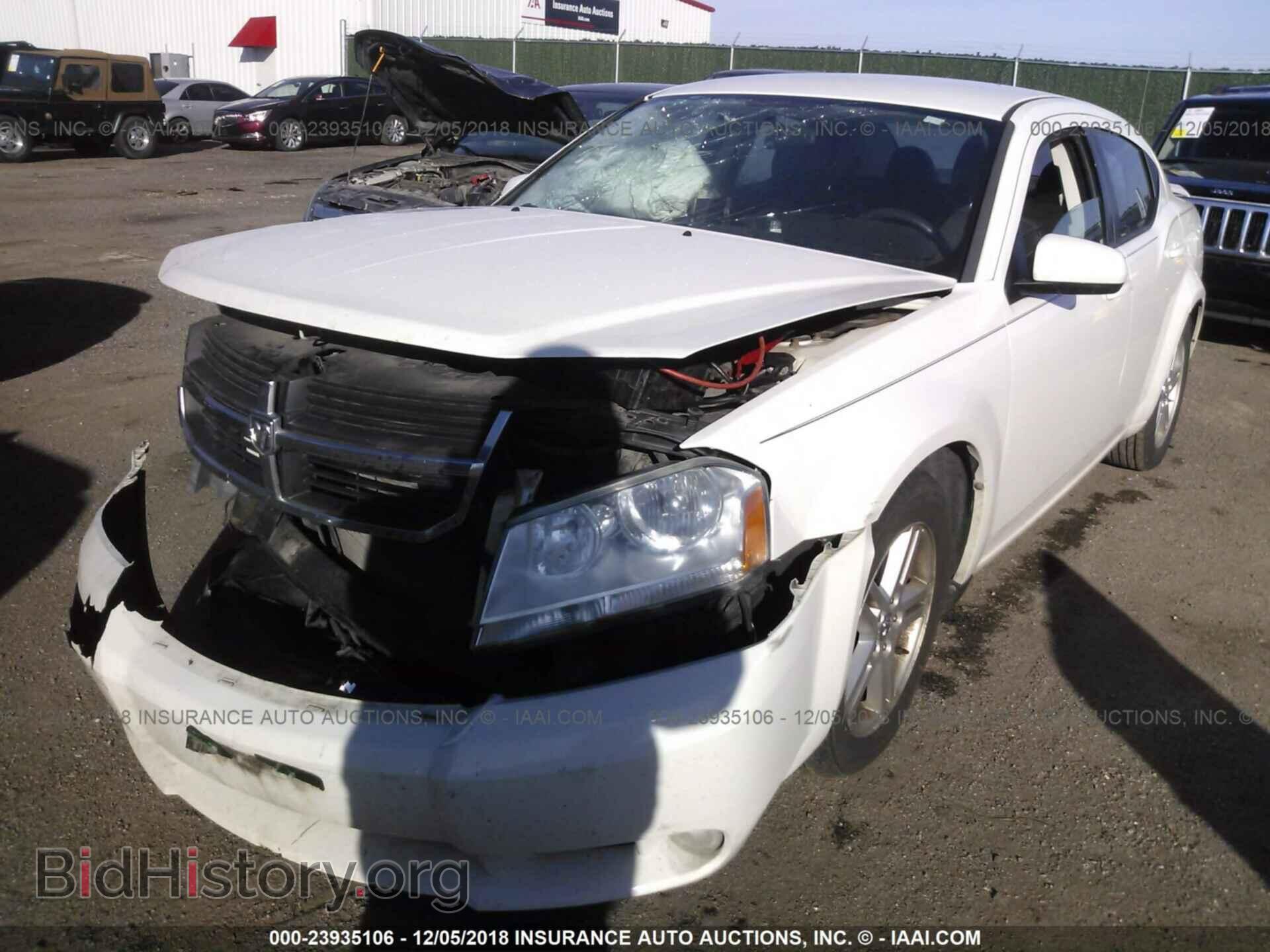 2010 DODGE AVENGER - VIN: 1B3CC5FB6AN198809 - Photo 2