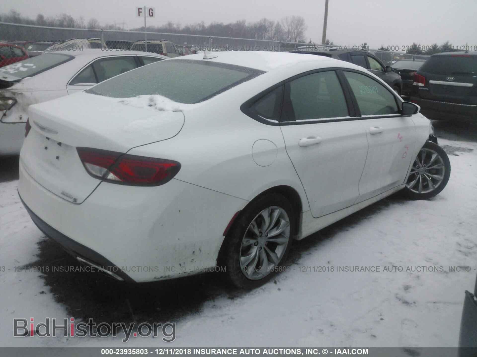 2016 Chrysler 200 - VIN: 1C3CCCBB8GN113698 - Photo 4