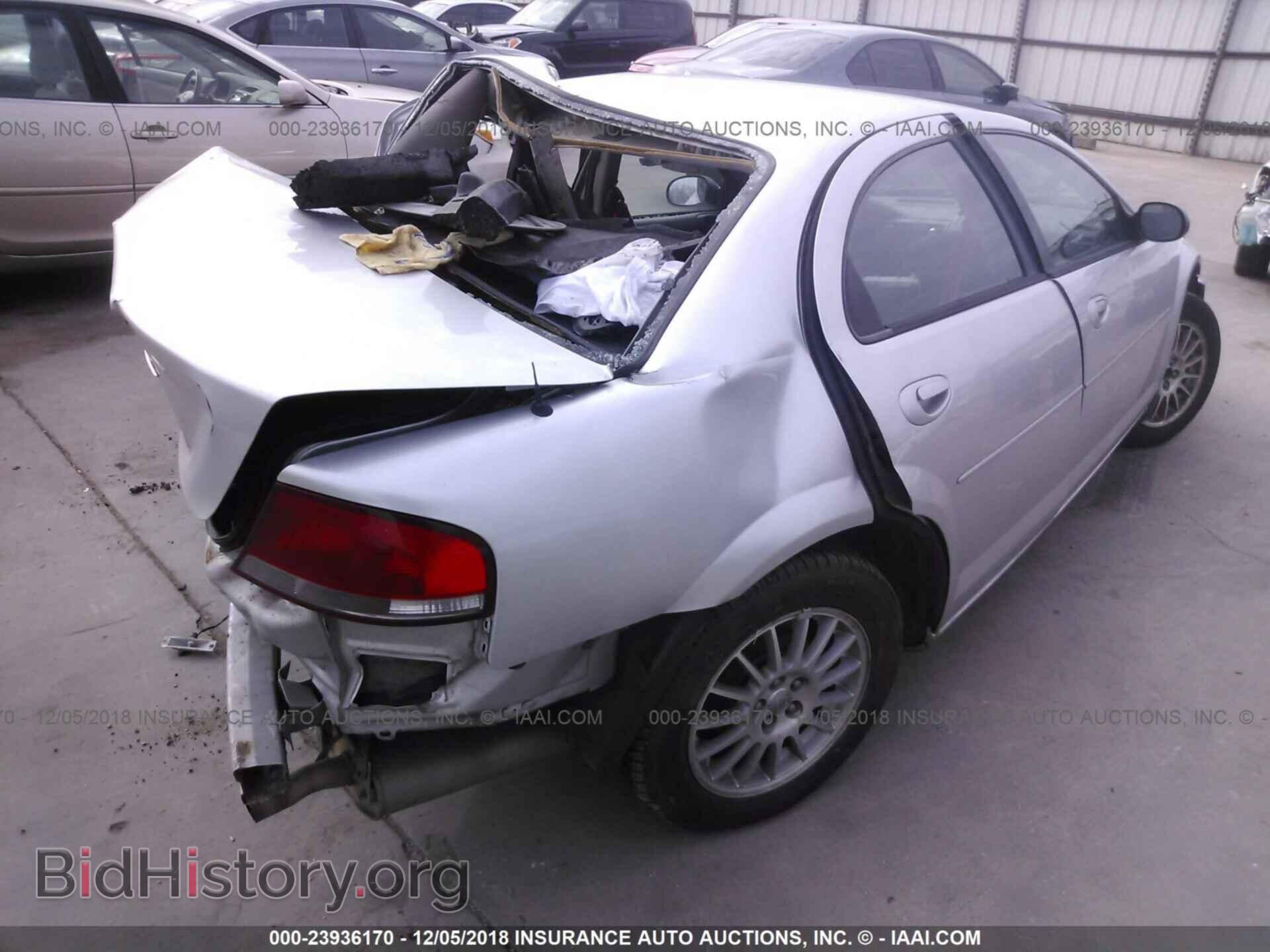 2004 CHRYSLER SEBRING - VIN: 1C3EL46X14N374817 - Фото 4
