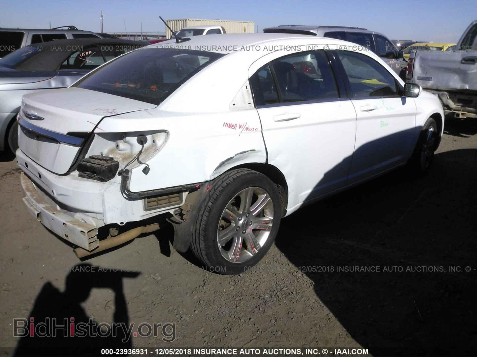 2013 CHRYSLER 200 - VIN: 1C3CCBBB5DN765328 - Photo 4