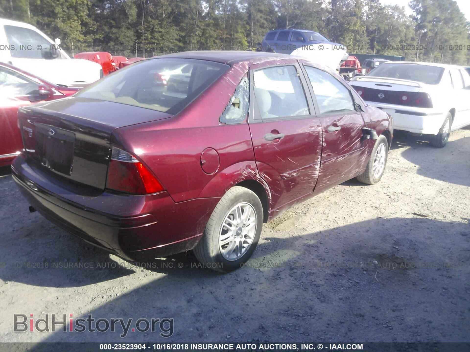 2007 FORD FOCUS - VIN: 1FAFP34NX7W132192 - Photo 4