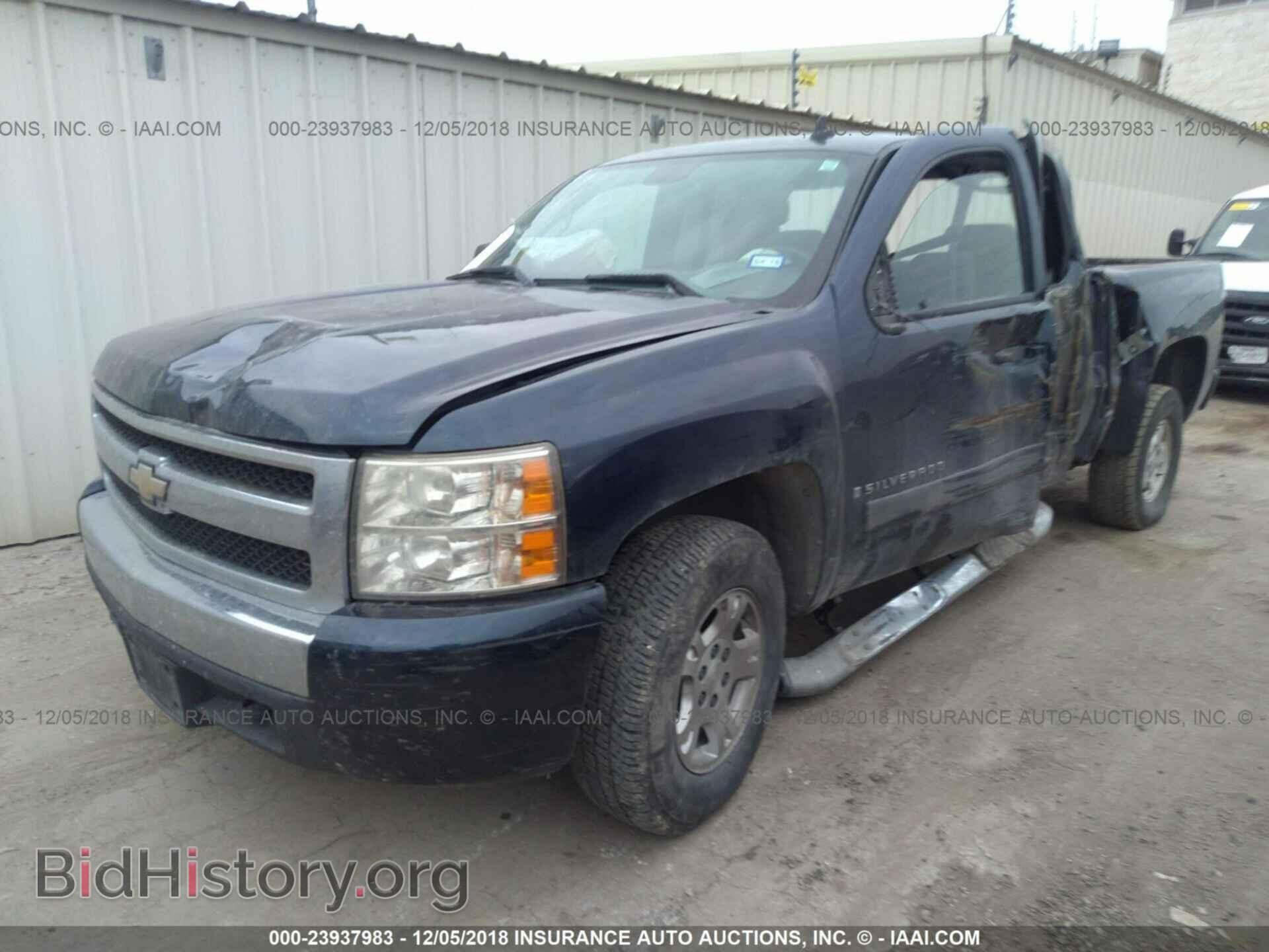 2007 CHEVROLET SILVERADO - VIN: 2GCEC19CX71616352 - Фото 2