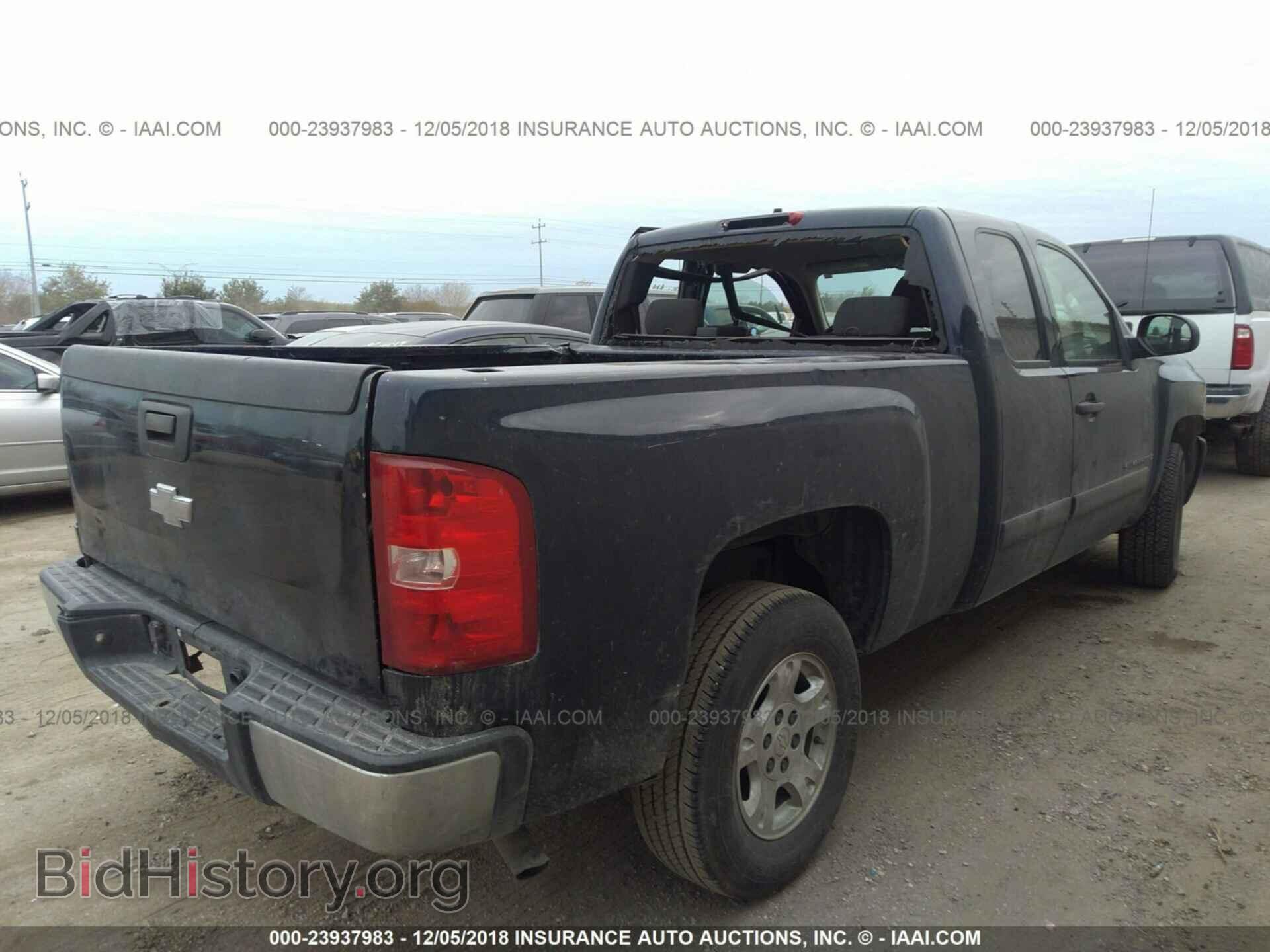 2007 CHEVROLET SILVERADO - VIN: 2GCEC19CX71616352 - Фото 4