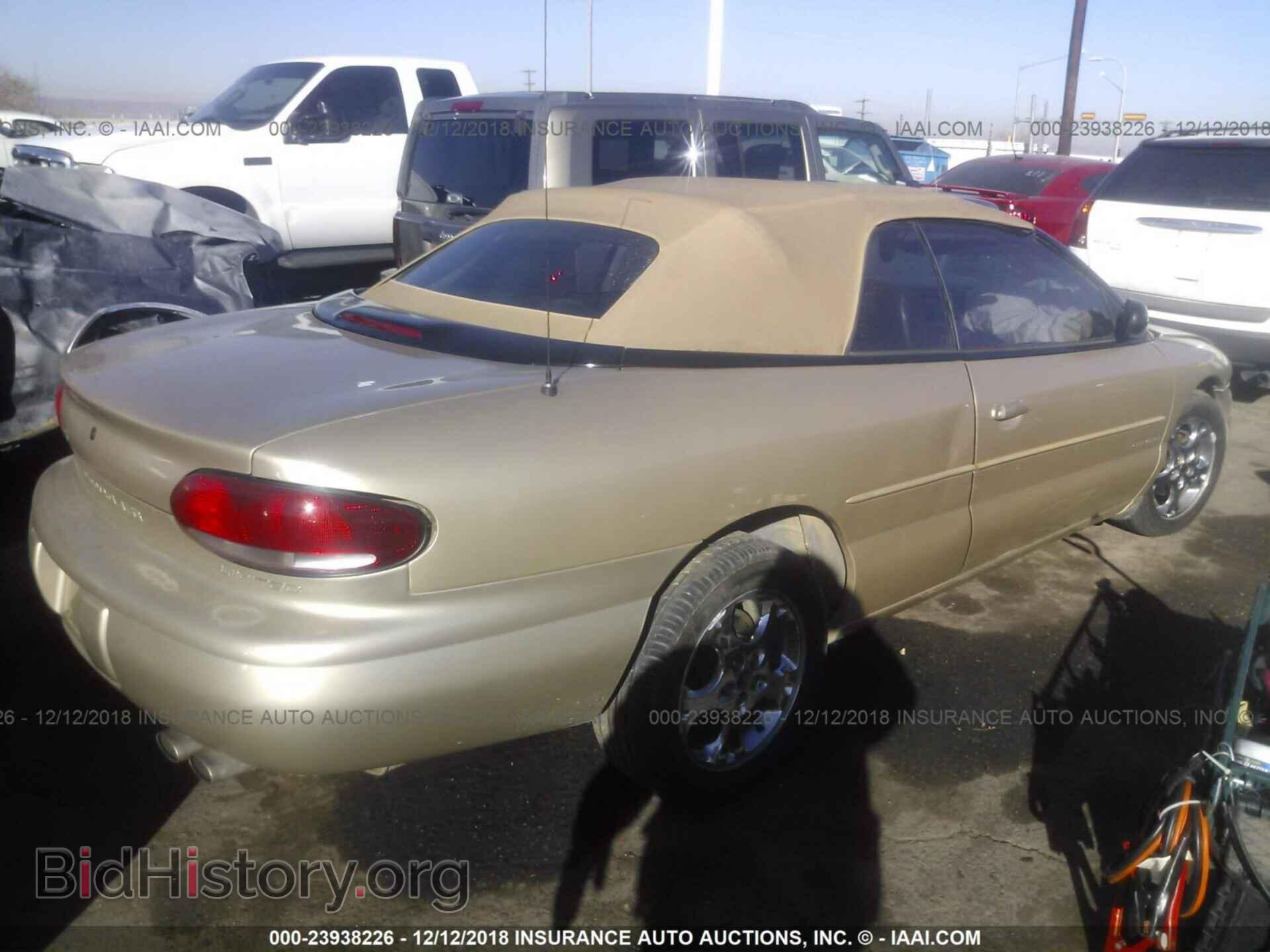 1998 CHRYSLER SEBRING - VIN: 3C3EL55H2WT296700 - Фото 4