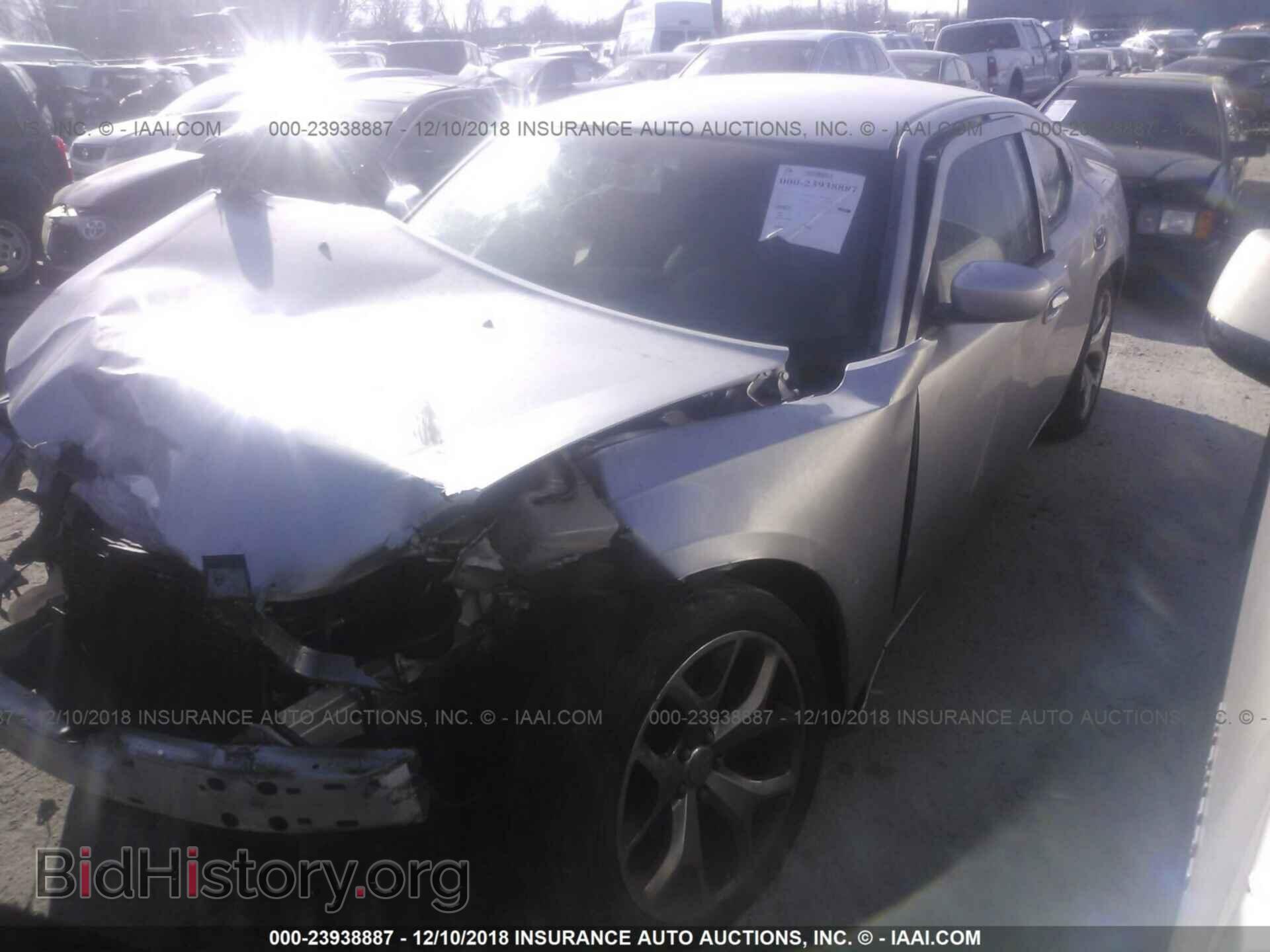 2010 DODGE CHARGER - VIN: 2B3CA4CD4AH299961 - Фото 2