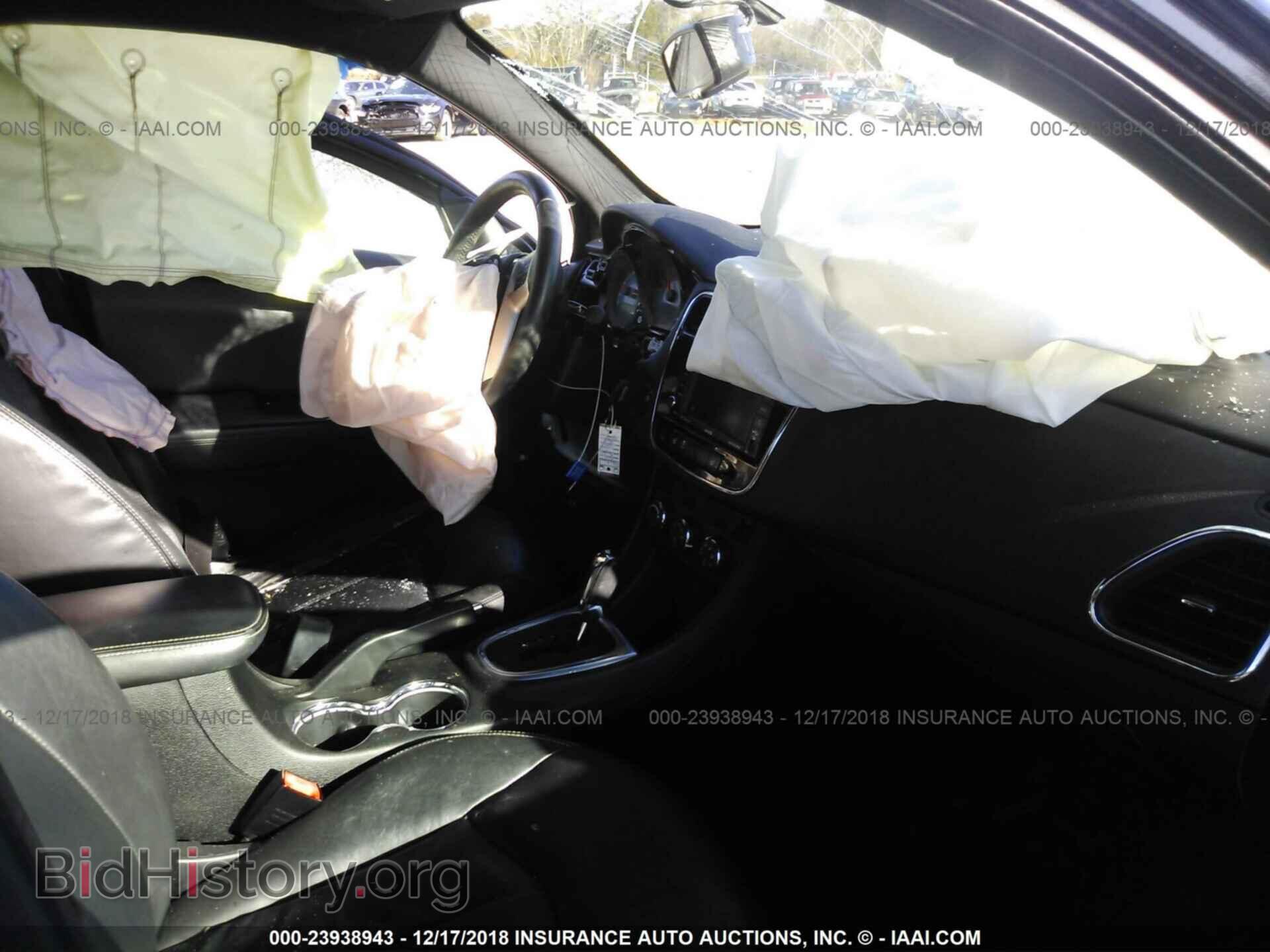2011 CHRYSLER 200 - VIN: 1C3BC2FG3BN579575 - Фото 5