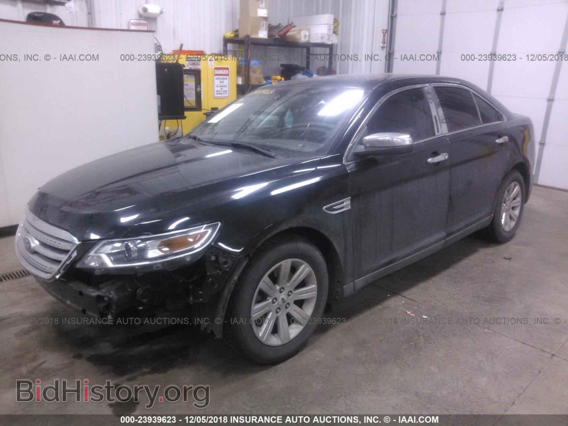 2011 FORD TAURUS - VIN: 1FAHP2DW0BG152904 - Photo 2