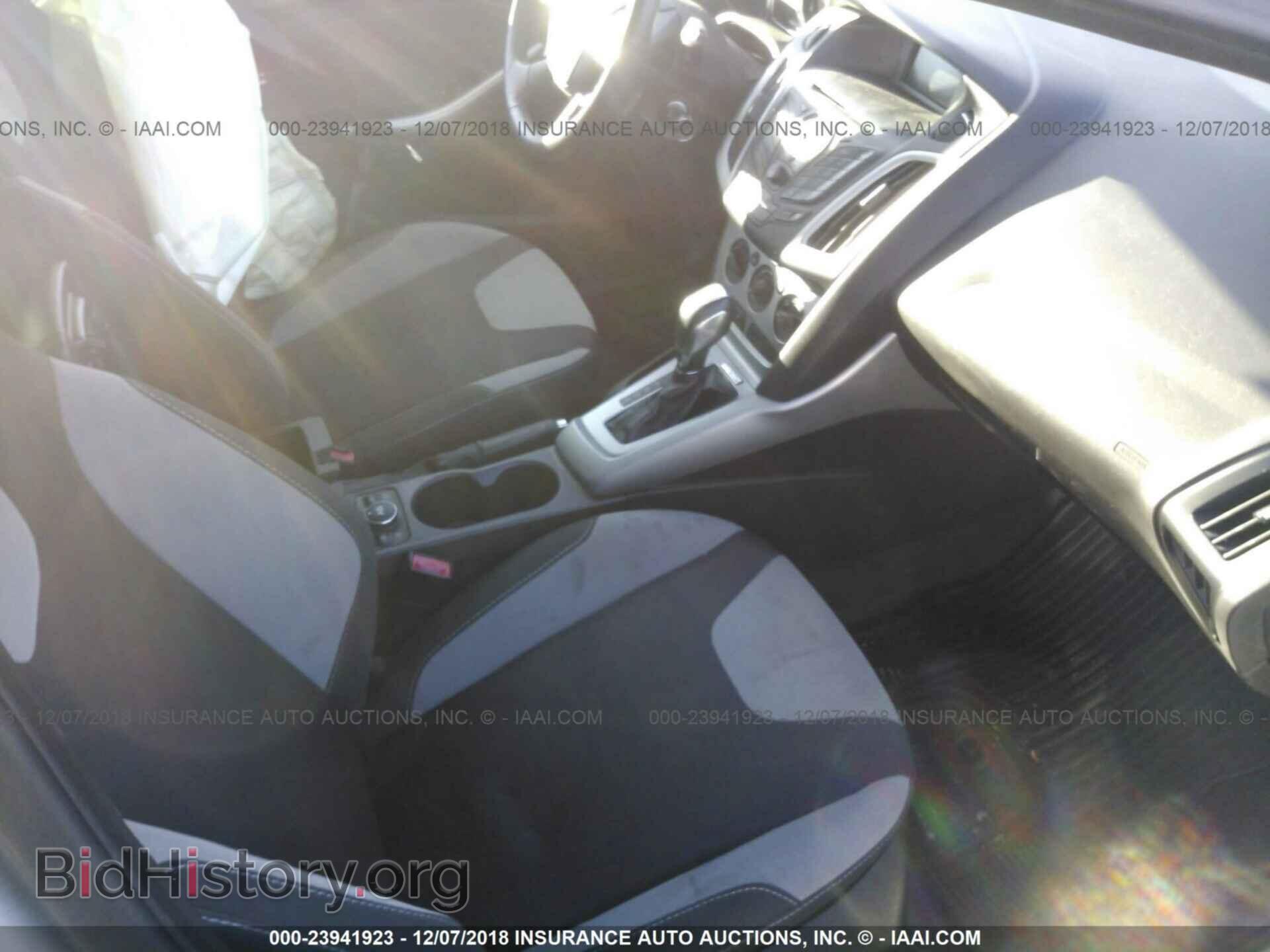 2012 Ford Focus - VIN: 1FAHP3K28CL327317 - Photo 5