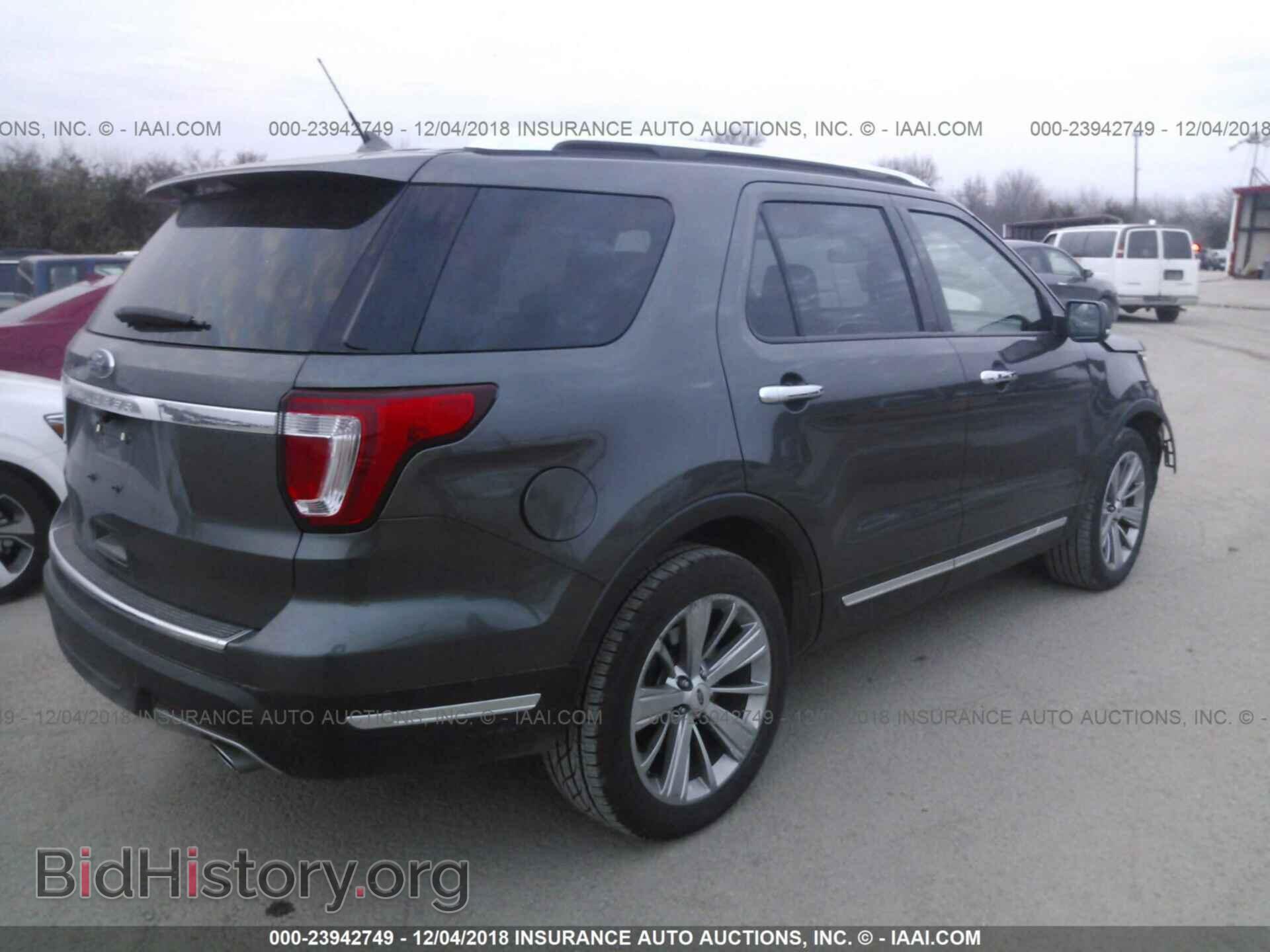2018 Ford Explorer - VIN: 1FM5K7F80JGB45484 - Фото 4