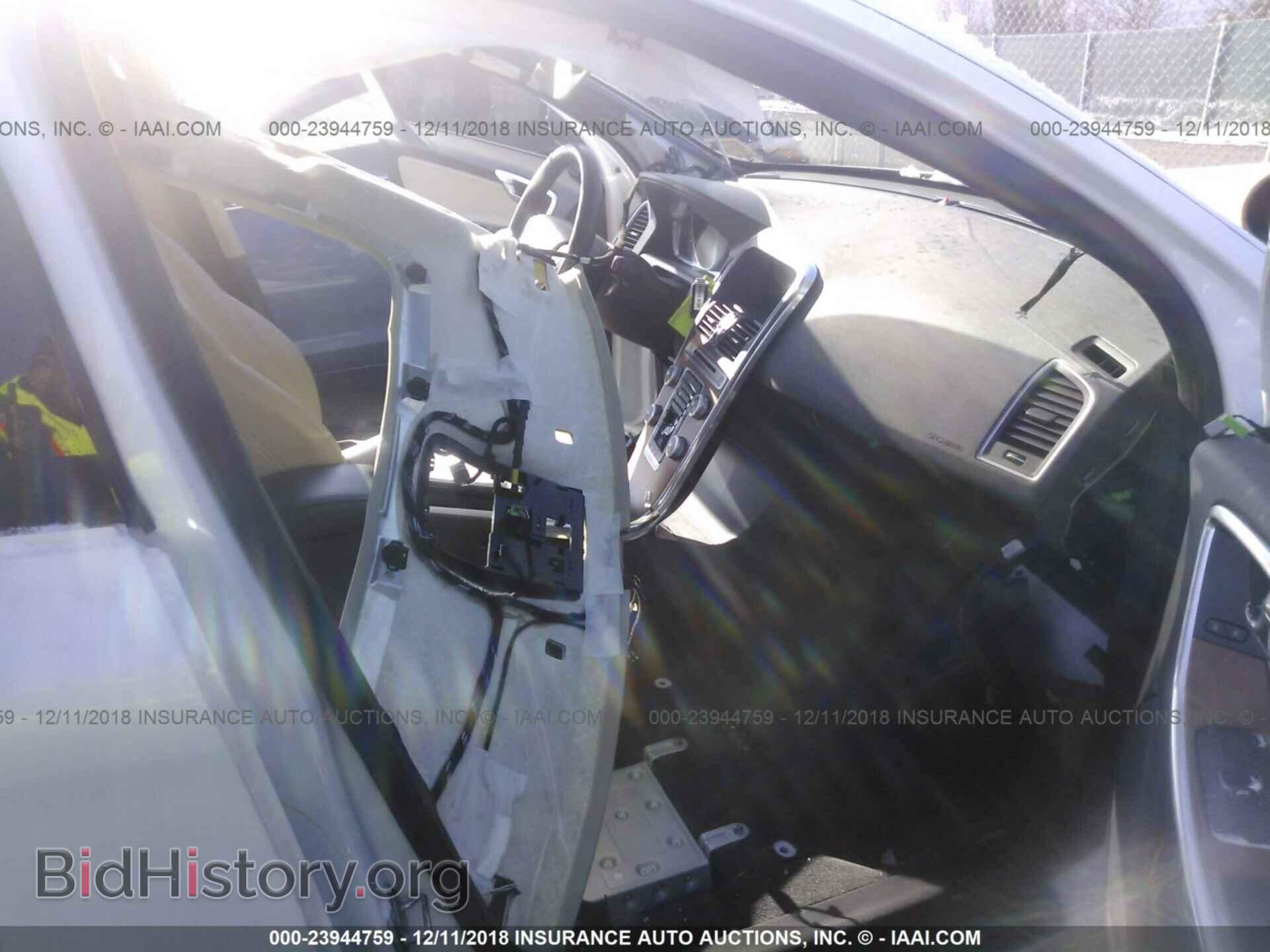 2017 VOLVO XC60 - VIN: YV440MRU8H2017236 - Фото 5
