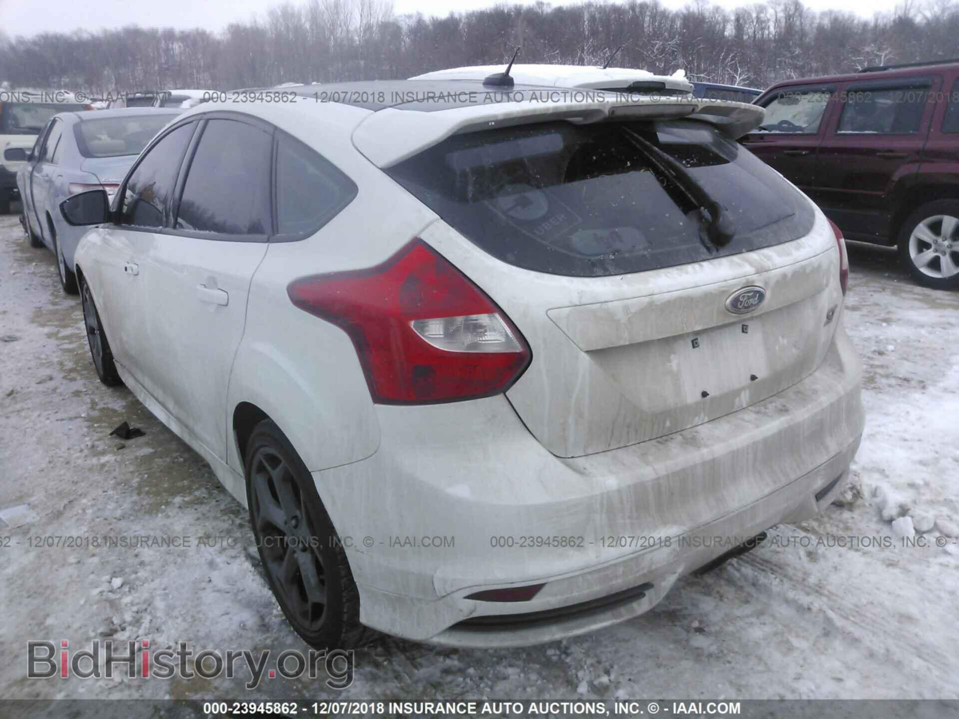 2014 Ford Focus - VIN: 1FADP3L97EL330237 - Photo 3