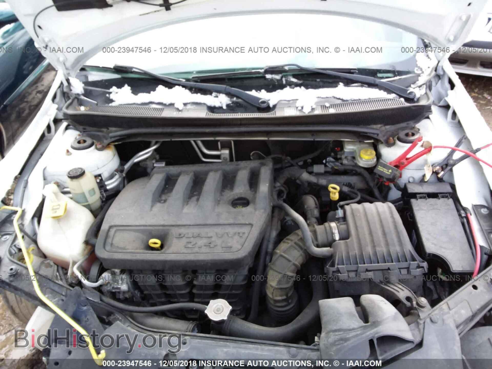 2014 Chrysler 200 - VIN: 1C3CCBBB0EN185776 - Photo 10