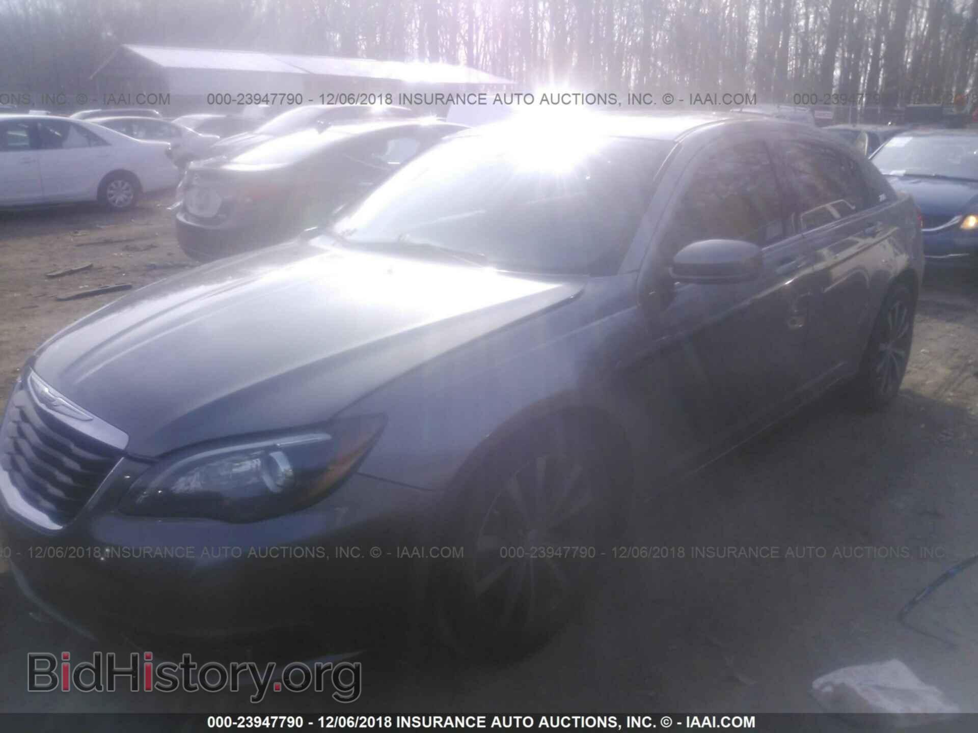2013 CHRYSLER 200 - VIN: 1C3CCBBG3DN715636 - Фото 4