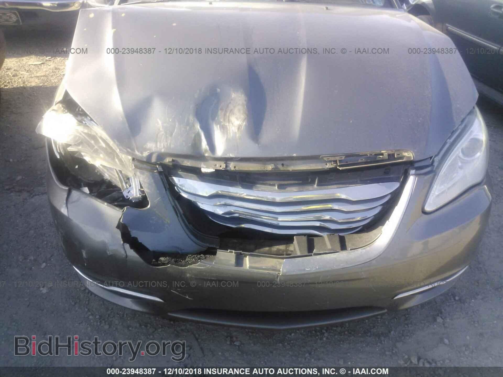 2012 CHRYSLER 200 - VIN: 1C3CCBCG1CN279222 - Фото 6