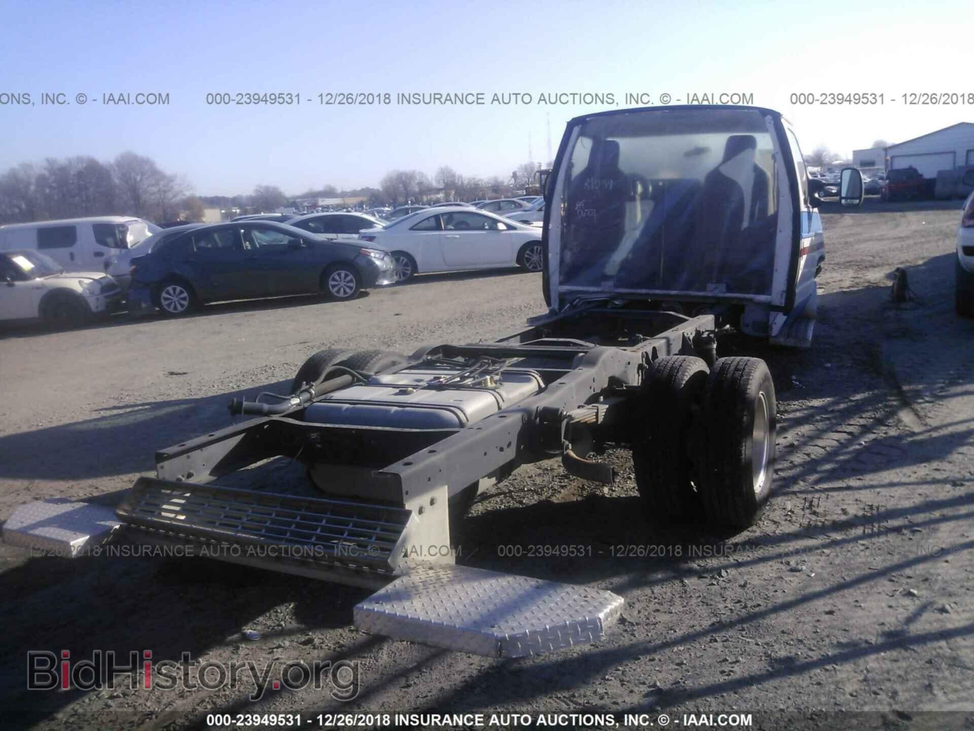 2014 FORD ECONOLINE - VIN: 1FDXE4FS9EDB05972 - Photo 4