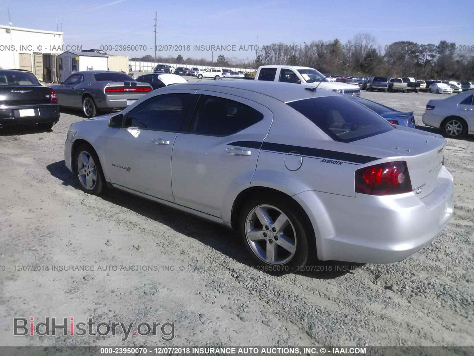 2011 DODGE AVENGER - VIN: 1B3BD2FG4BN546370 - Photo 3
