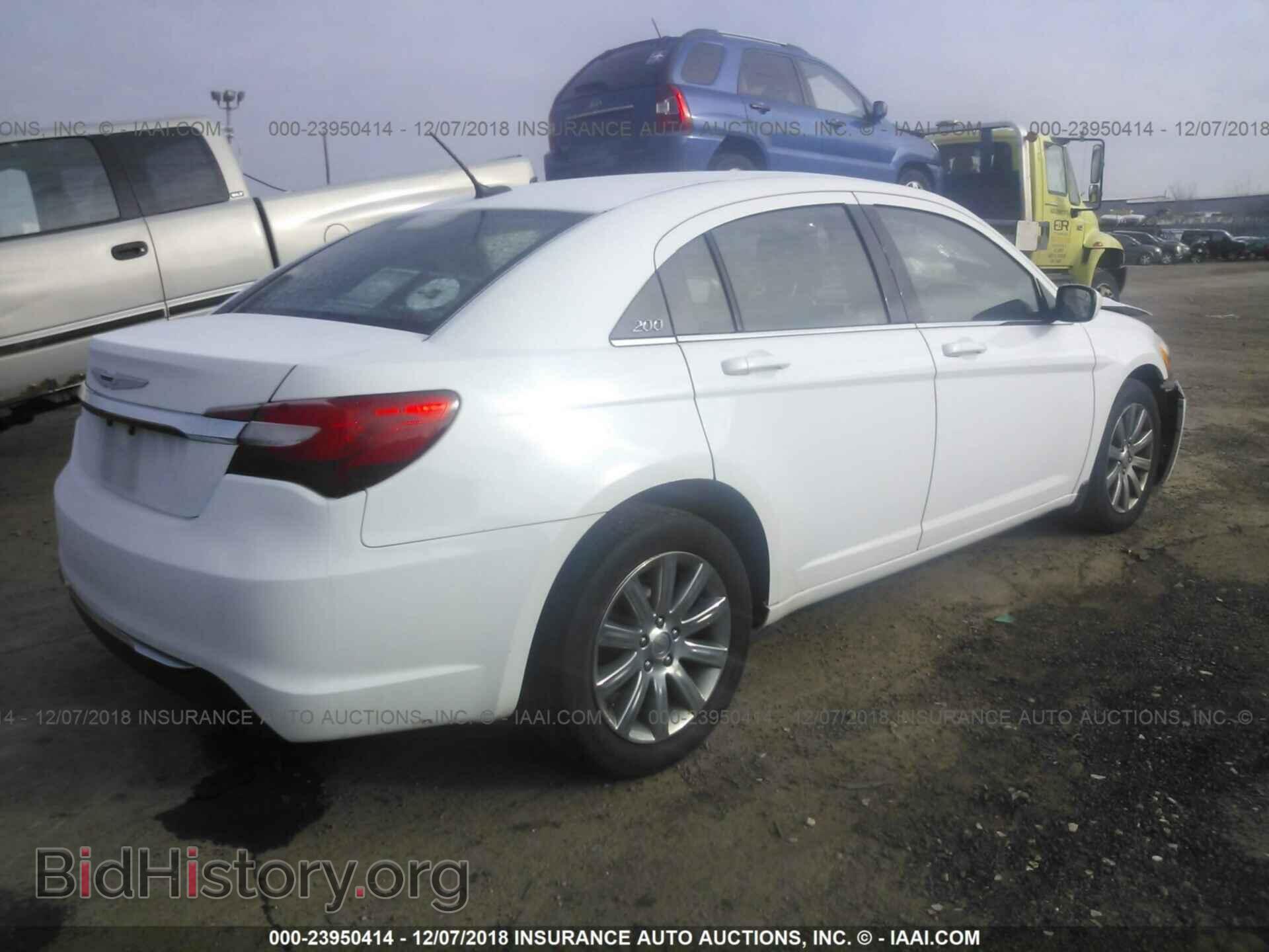 2012 CHRYSLER 200 - VIN: 1C3CCBBB2CN181502 - Фото 4