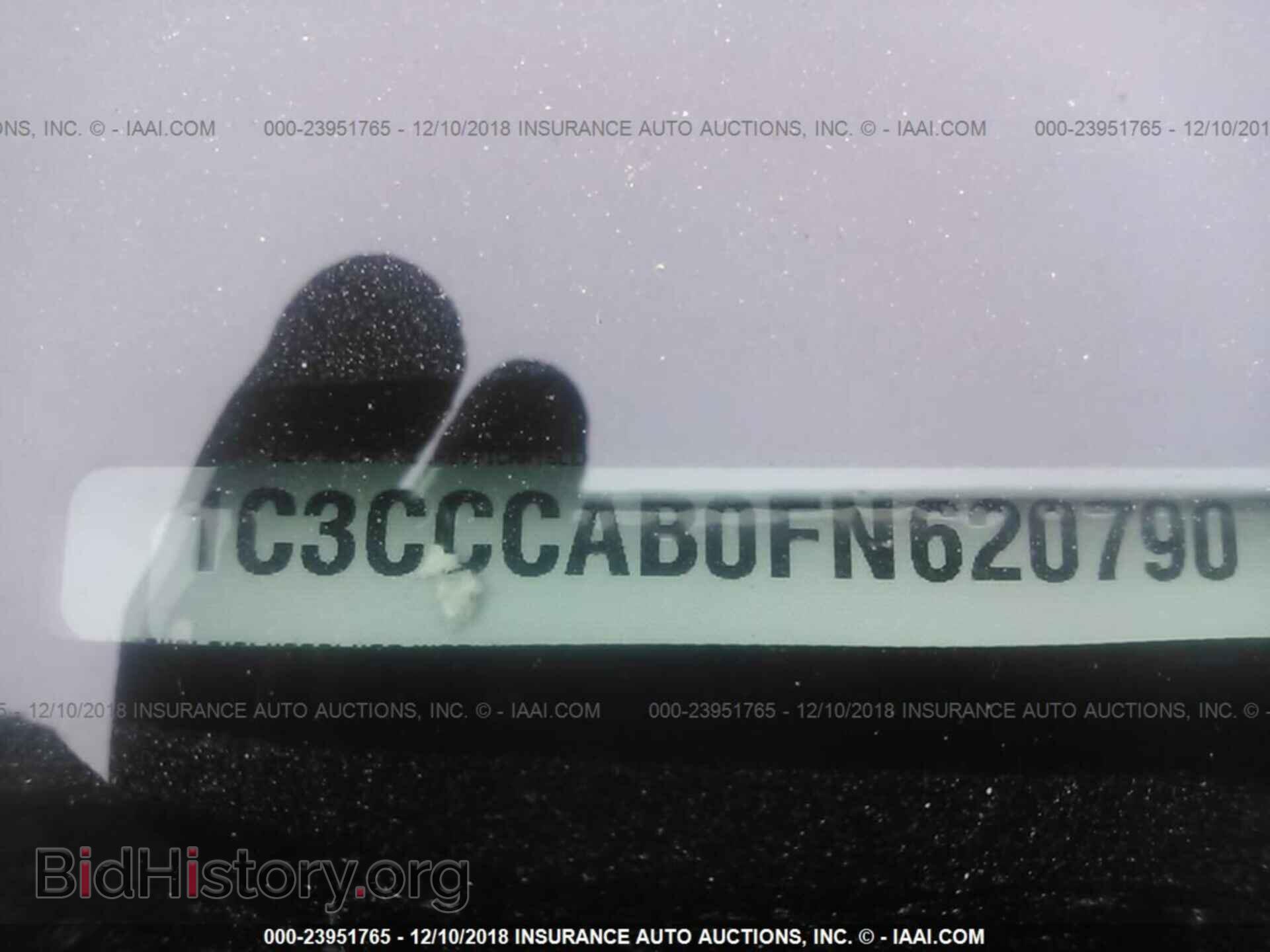 2015 CHRYSLER 200 - VIN: 1C3CCCAB0FN620790 - Фото 9
