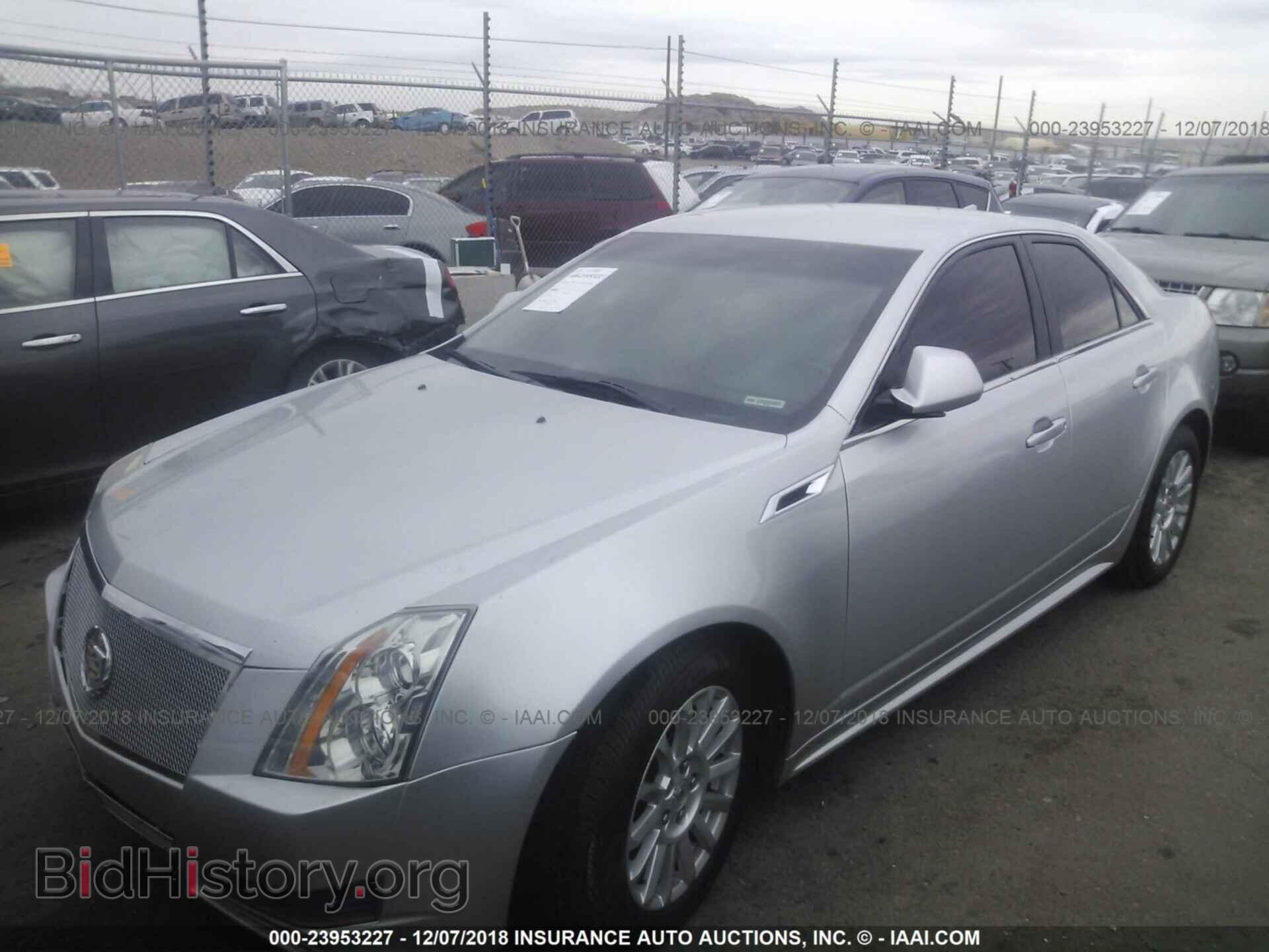 2011 Cadillac Cts - VIN: 1G6DA5EY2B0109723 - Фото 2