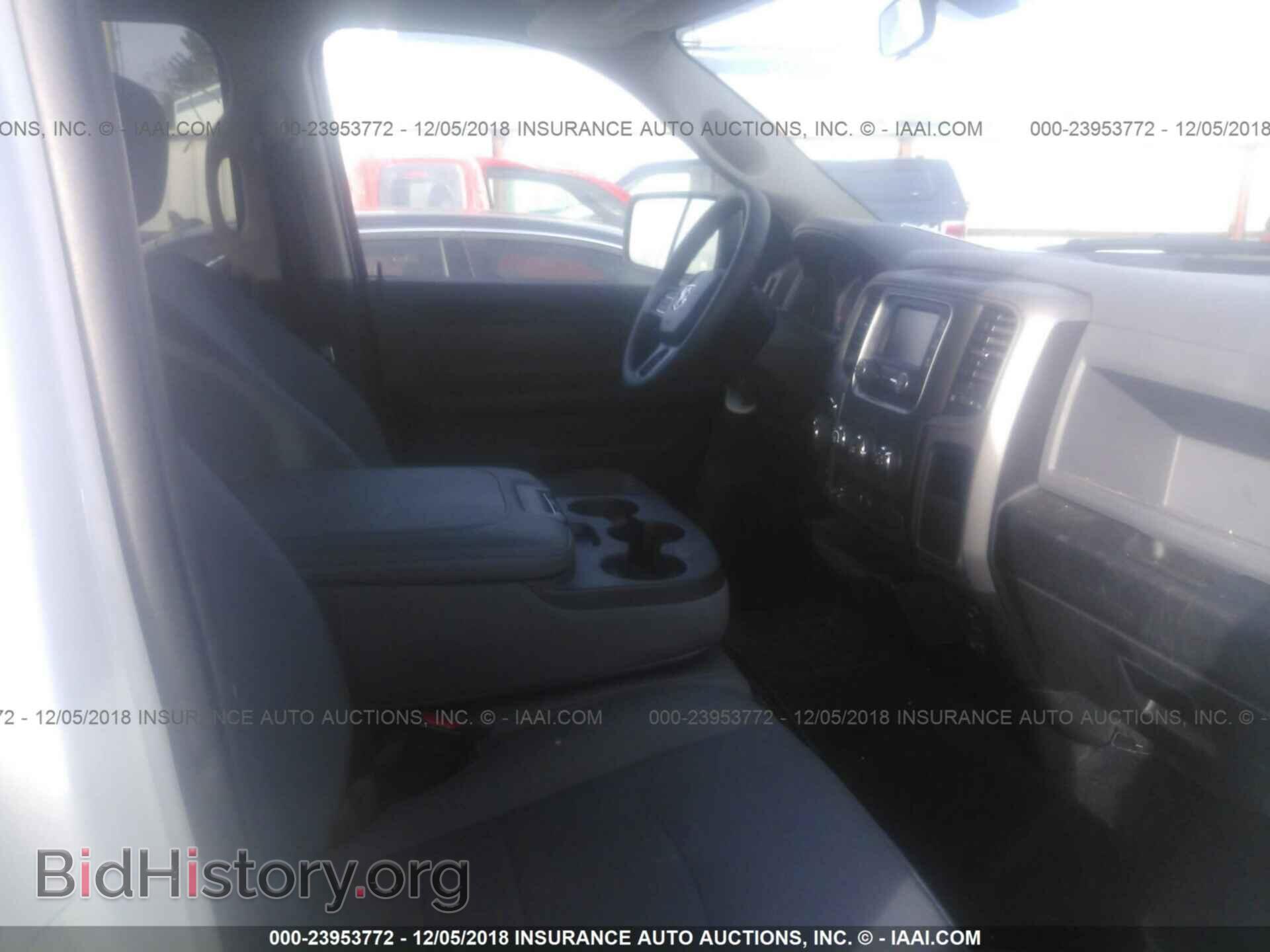 2017 RAM 1500 - VIN: 3C6RR7KT0HG640656 - Photo 5