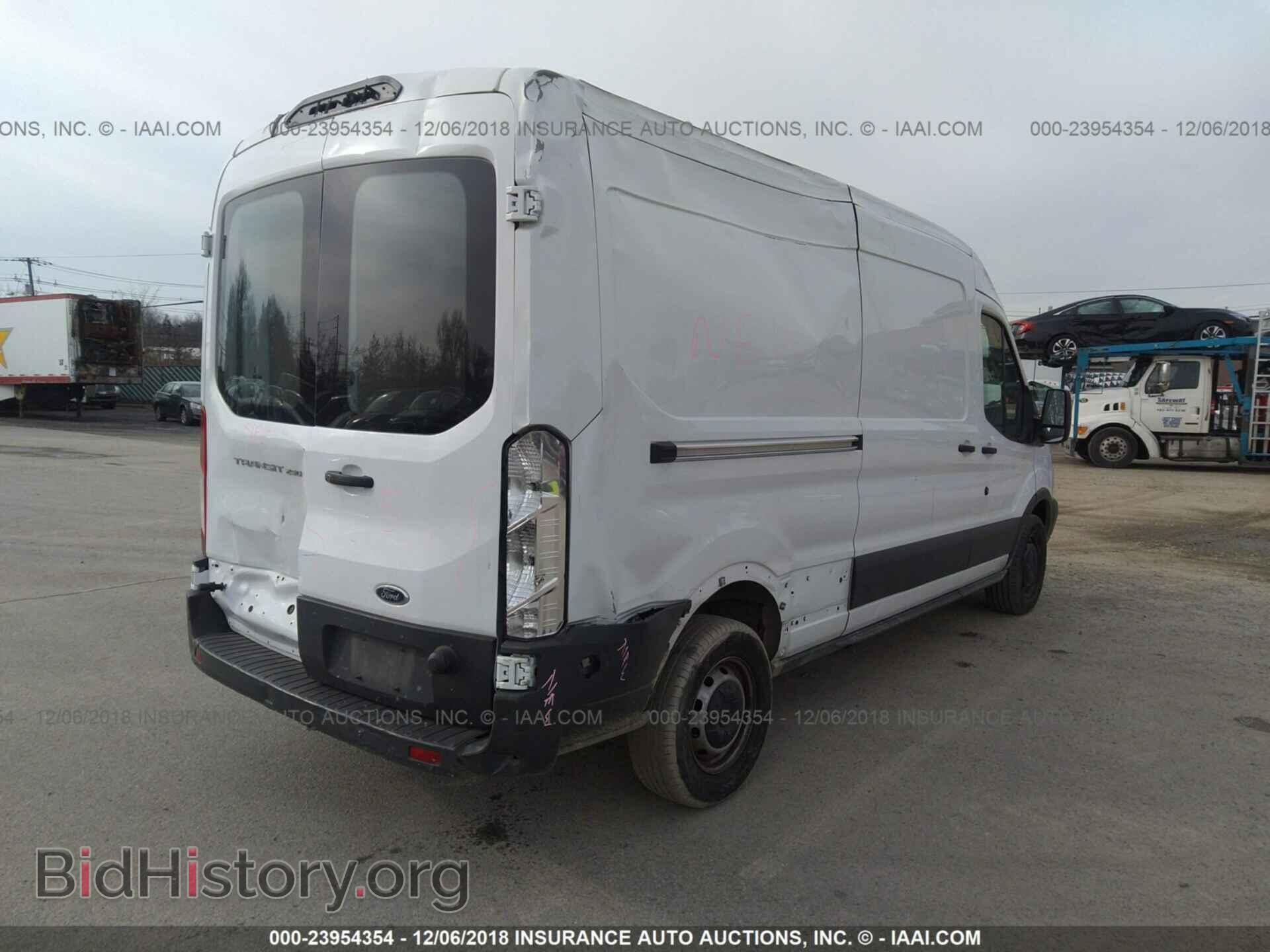 2018 Ford Transit - VIN: 1FTYR2CM3JKA24074 - Photo 4