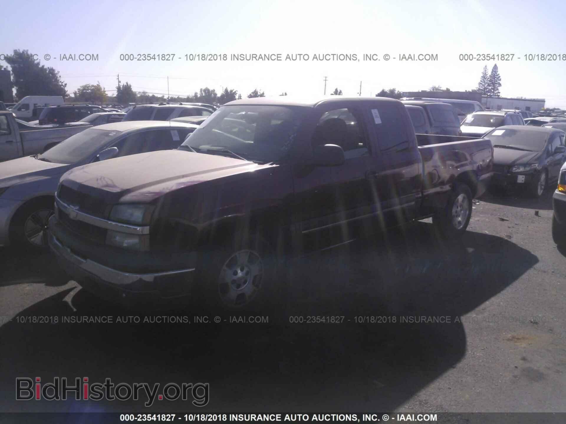 2005 CHEVROLET SILVERADO - VIN: 2GCEC19V451168768 - Photo 2