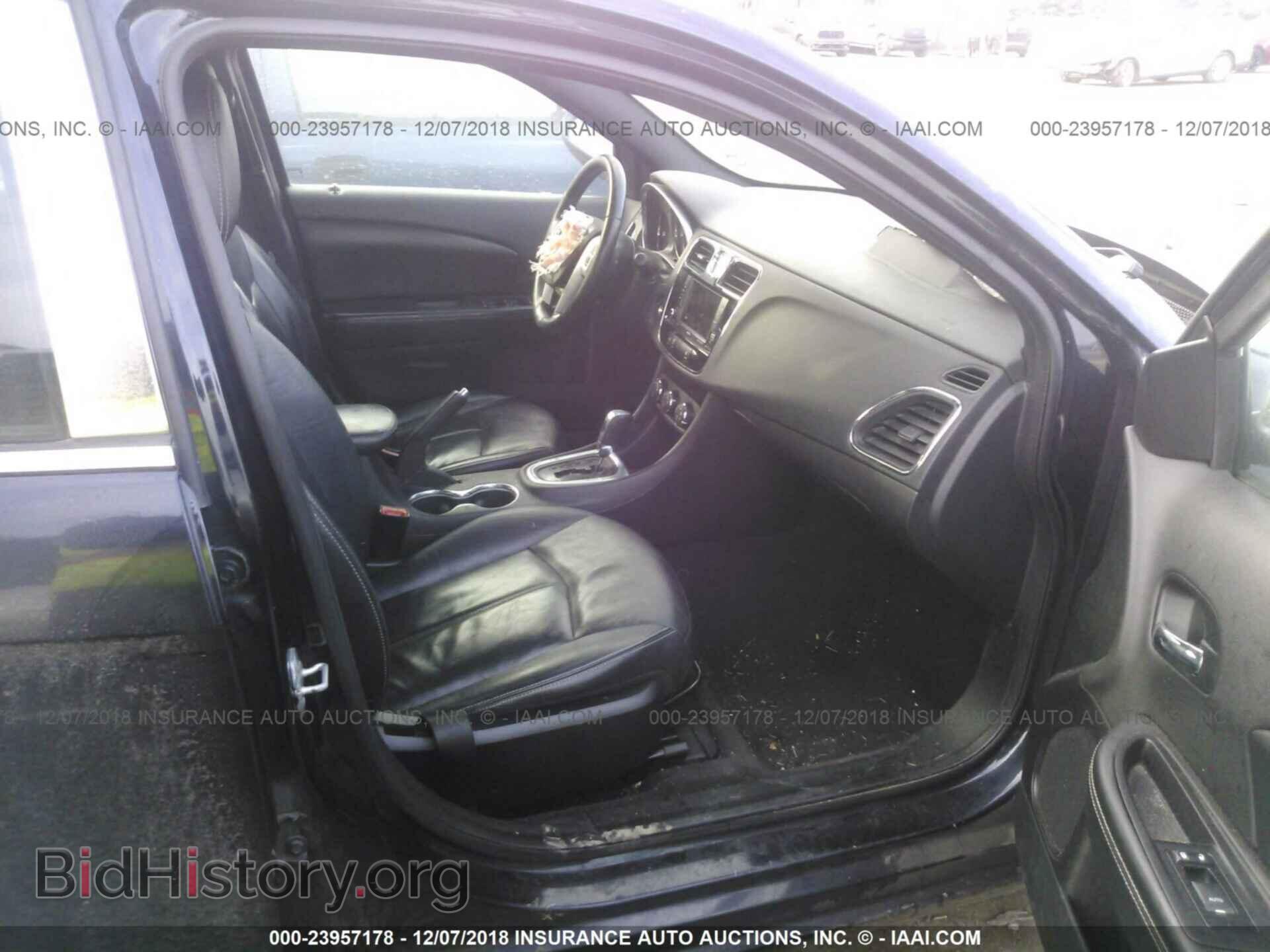2012 CHRYSLER 200 - VIN: 1C3CCBCB2CN206221 - Photo 5