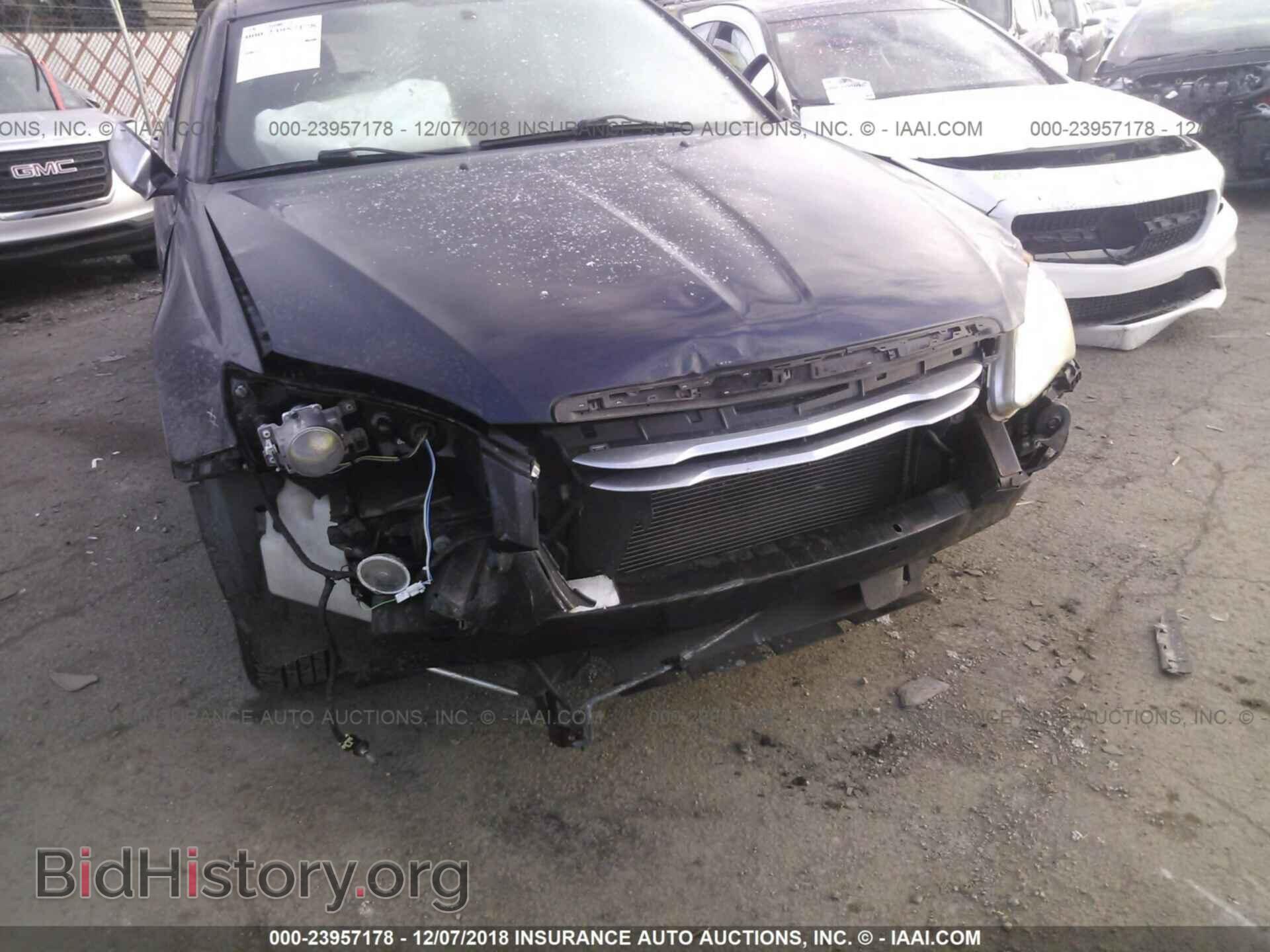 2012 CHRYSLER 200 - VIN: 1C3CCBCB2CN206221 - Photo 6
