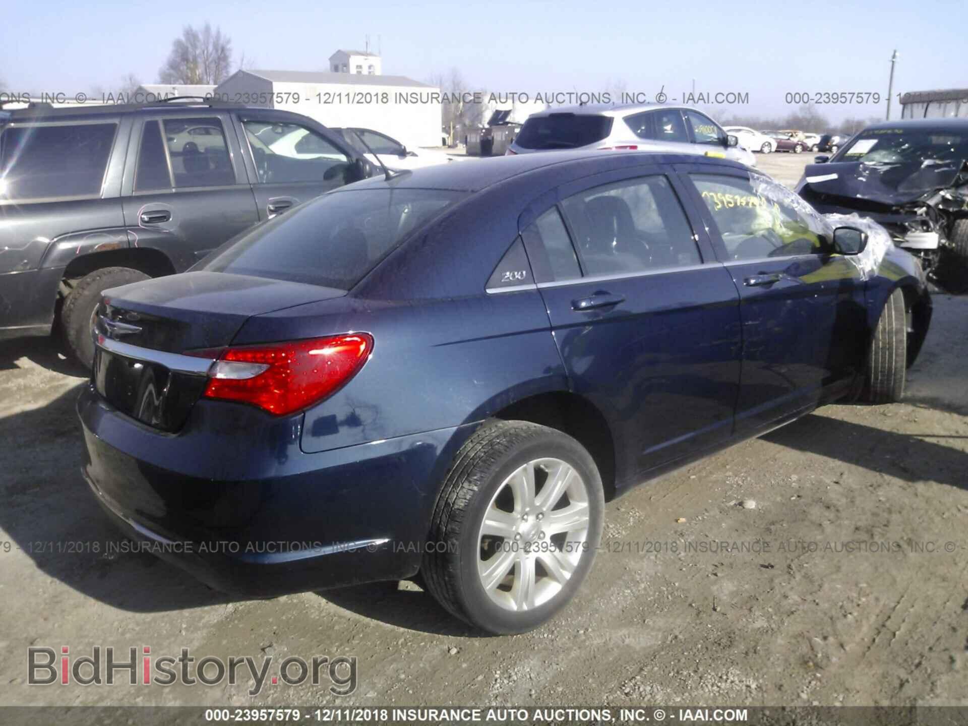 2013 CHRYSLER 200 - VIN: 1C3CCBBB7DN583193 - Photo 4