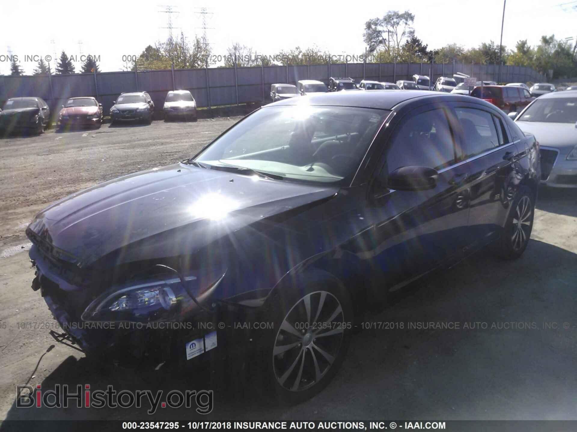2014 CHRYSLER 200 - VIN: 1C3CCBBG4EN118576 - Фото 2