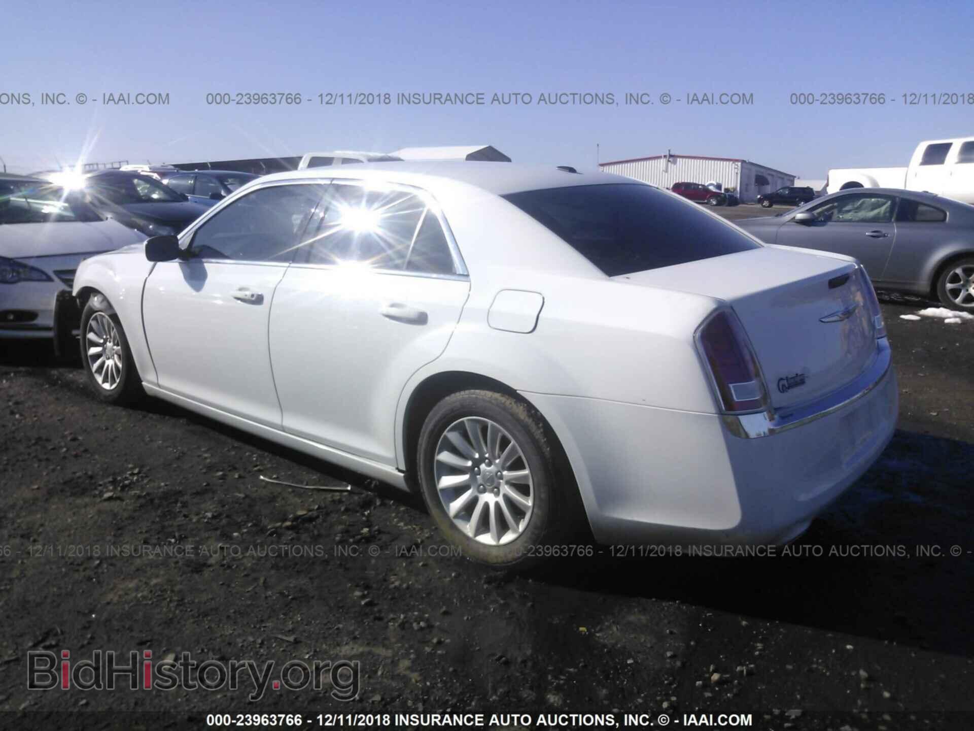 2014 CHRYSLER 300 - VIN: 2C3CCAAG6EH178847 - Фото 3