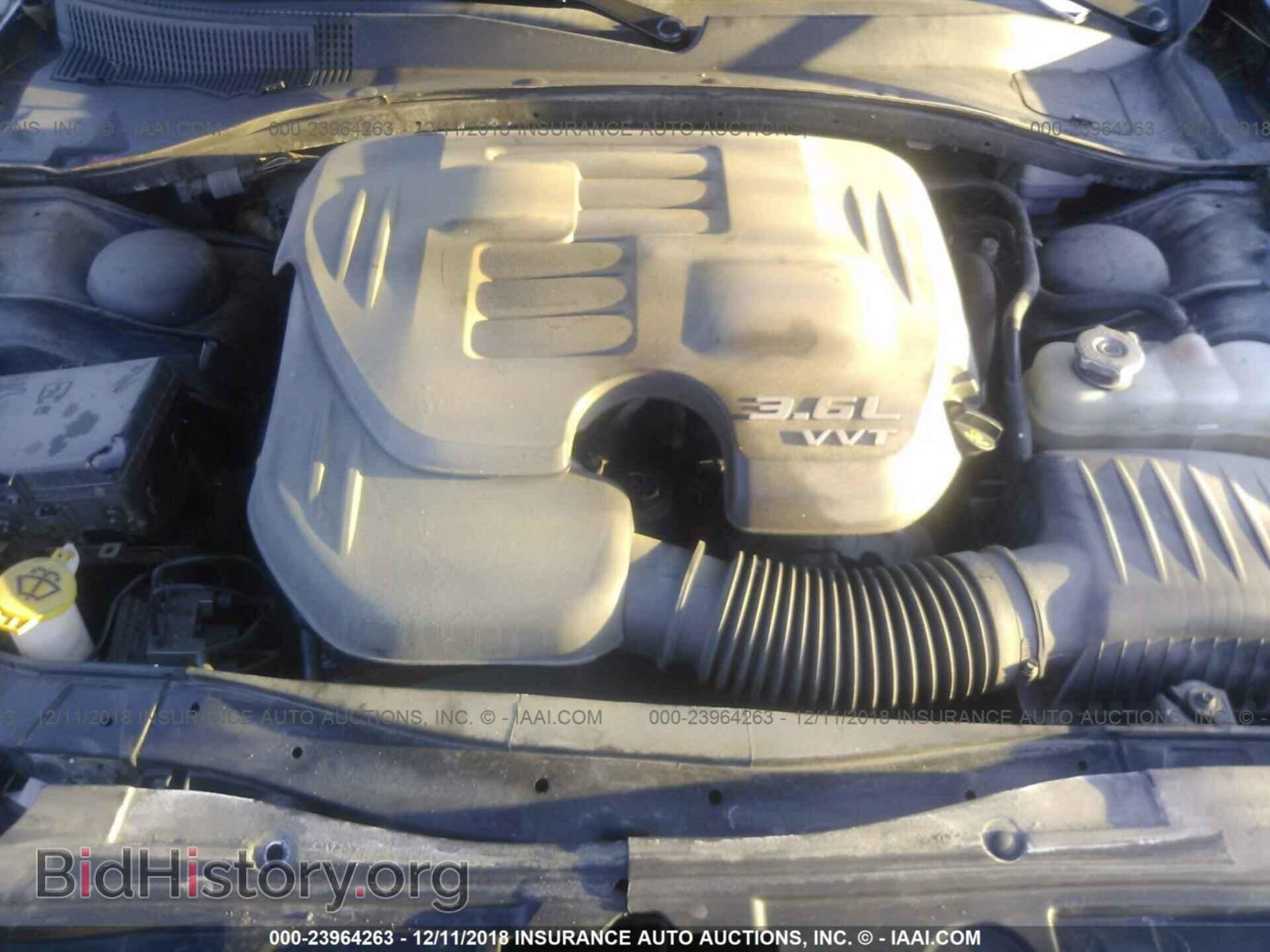 2015 CHRYSLER 300 - VIN: 2C3CCAAG2FH882531 - Фото 10