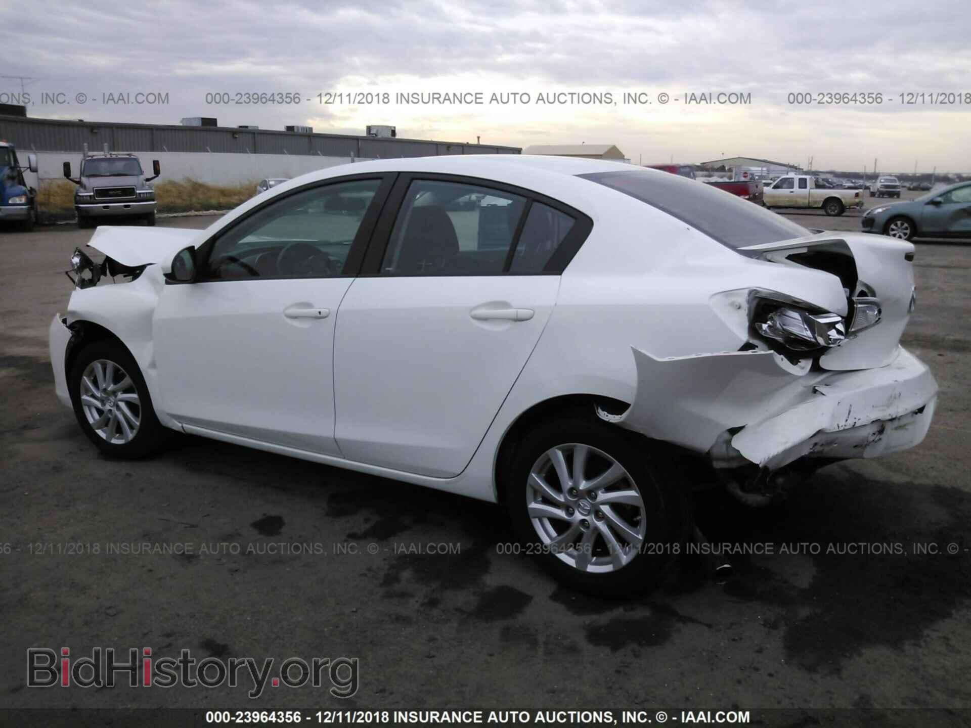 2012 MAZDA 3 - VIN: JM1BL1V84C1647391 - Photo 3