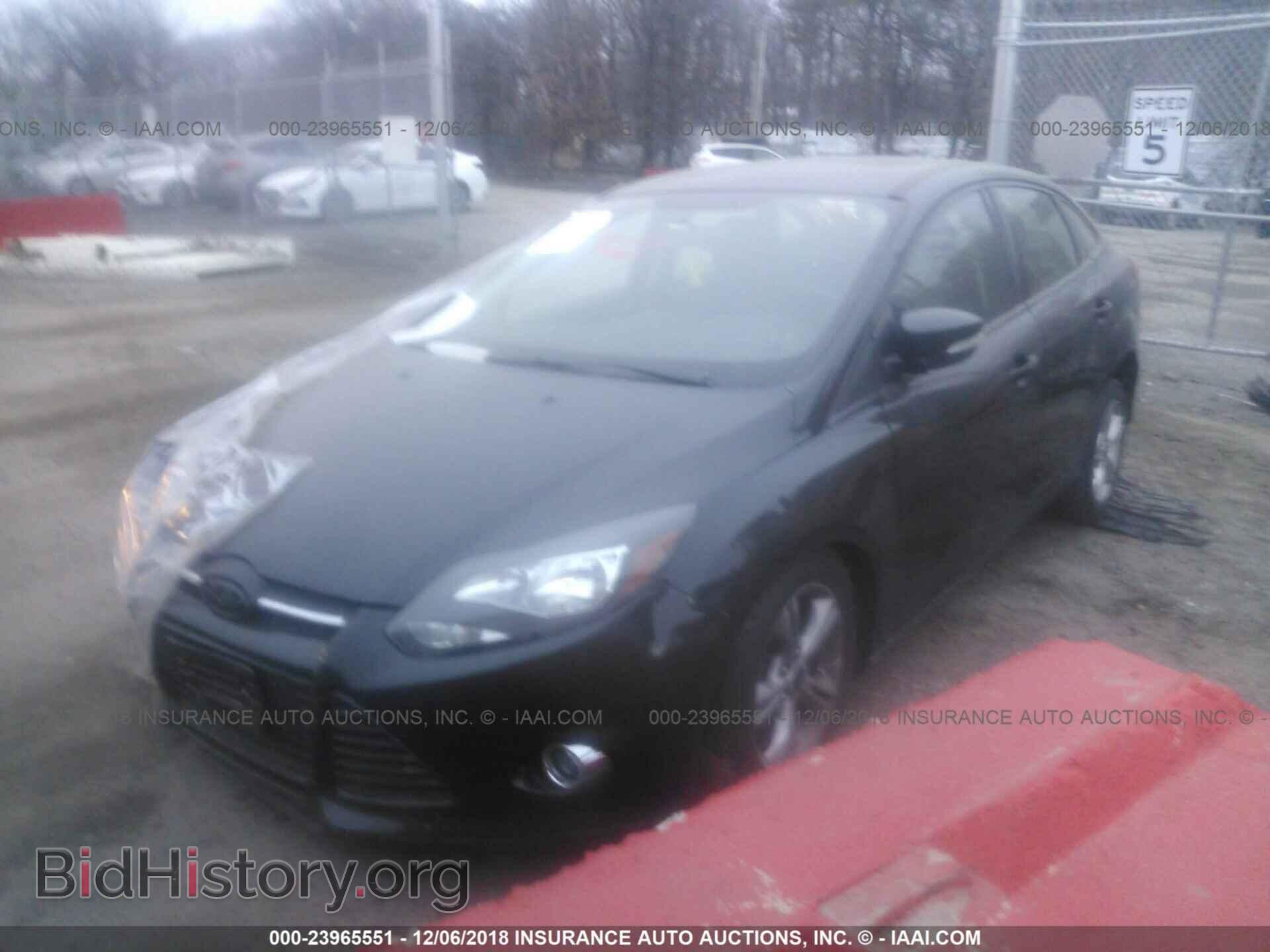 2014 FORD FOCUS - VIN: 1FADP3F2XEL416043 - Фото 2