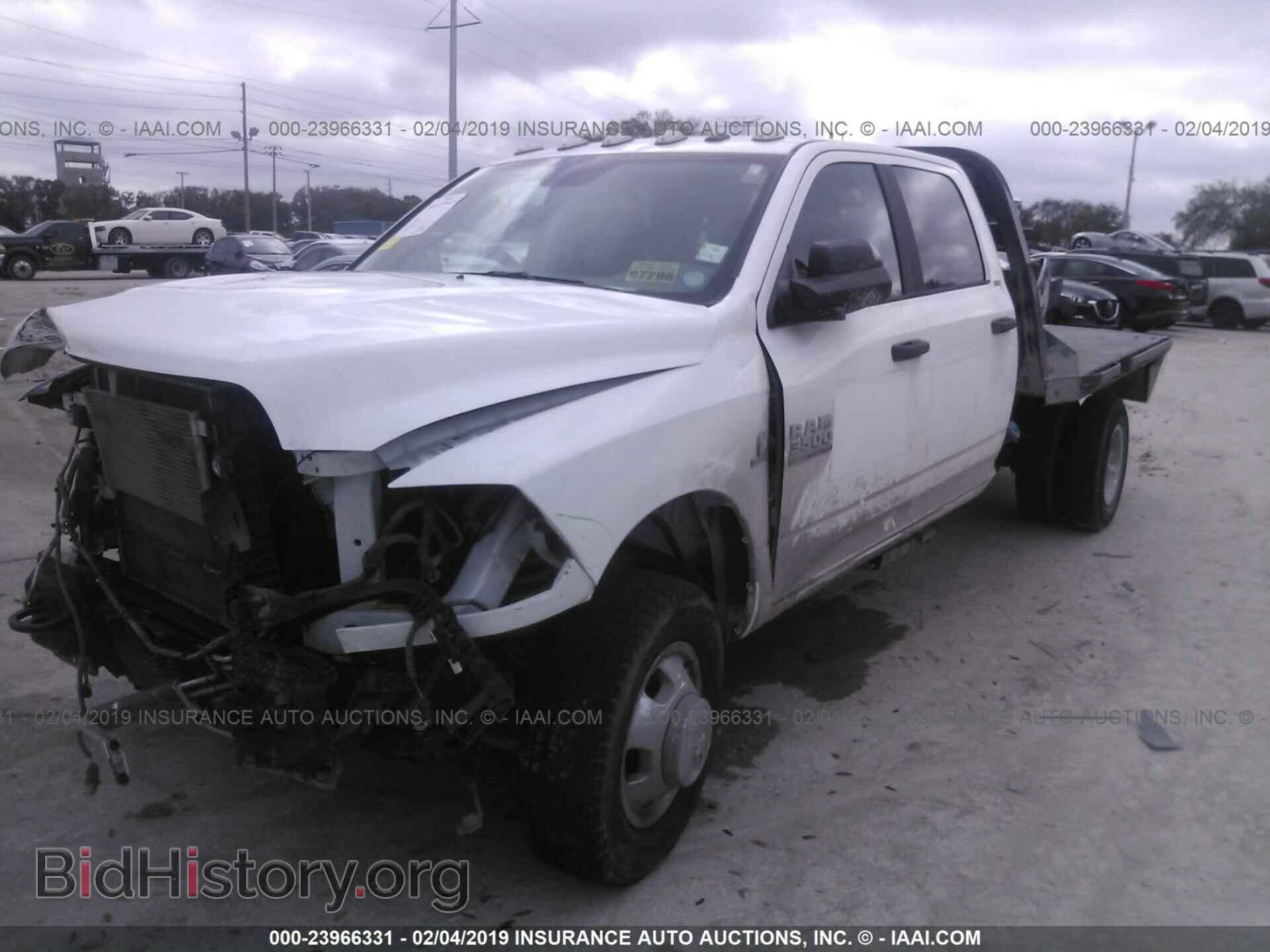 2017 RAM 3500 - VIN: 3C7WRTCL3HG692241 - Photo 2