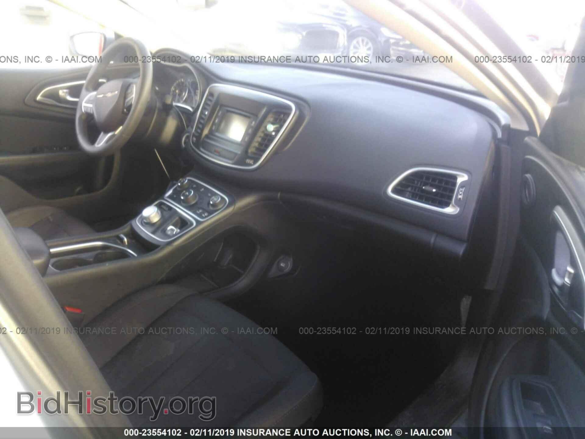 2016 CHRYSLER 200 - VIN: 1C3CCCAB1GN128447 - Фото 5