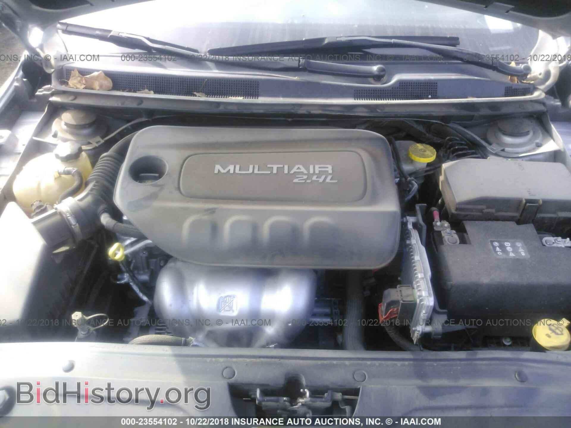 2016 CHRYSLER 200 - VIN: 1C3CCCAB1GN128447 - Фото 10